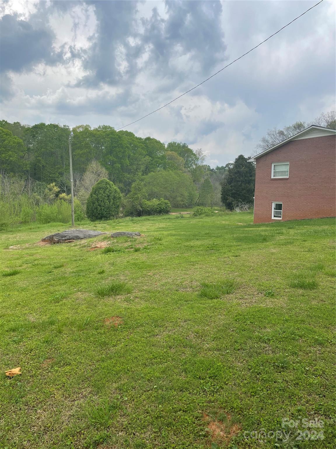 1983 NW Seagletown Road NW — Vale