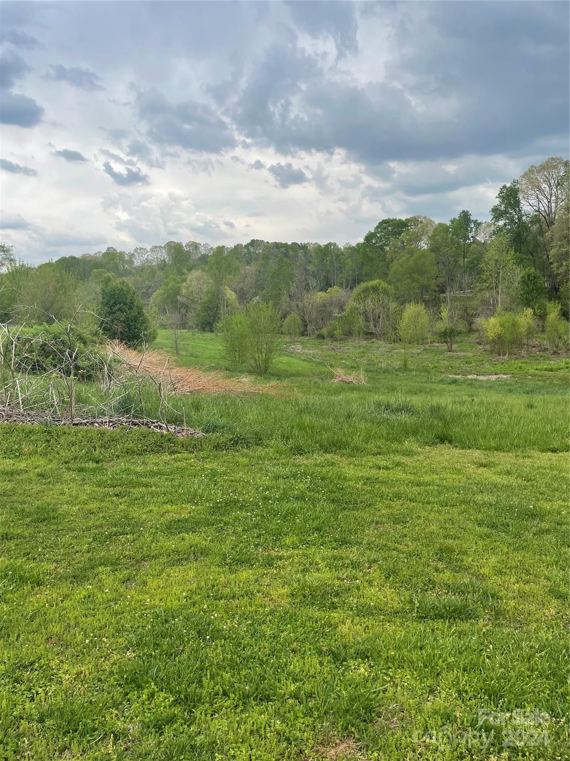 1983 NW Seagletown Road NW — Vale