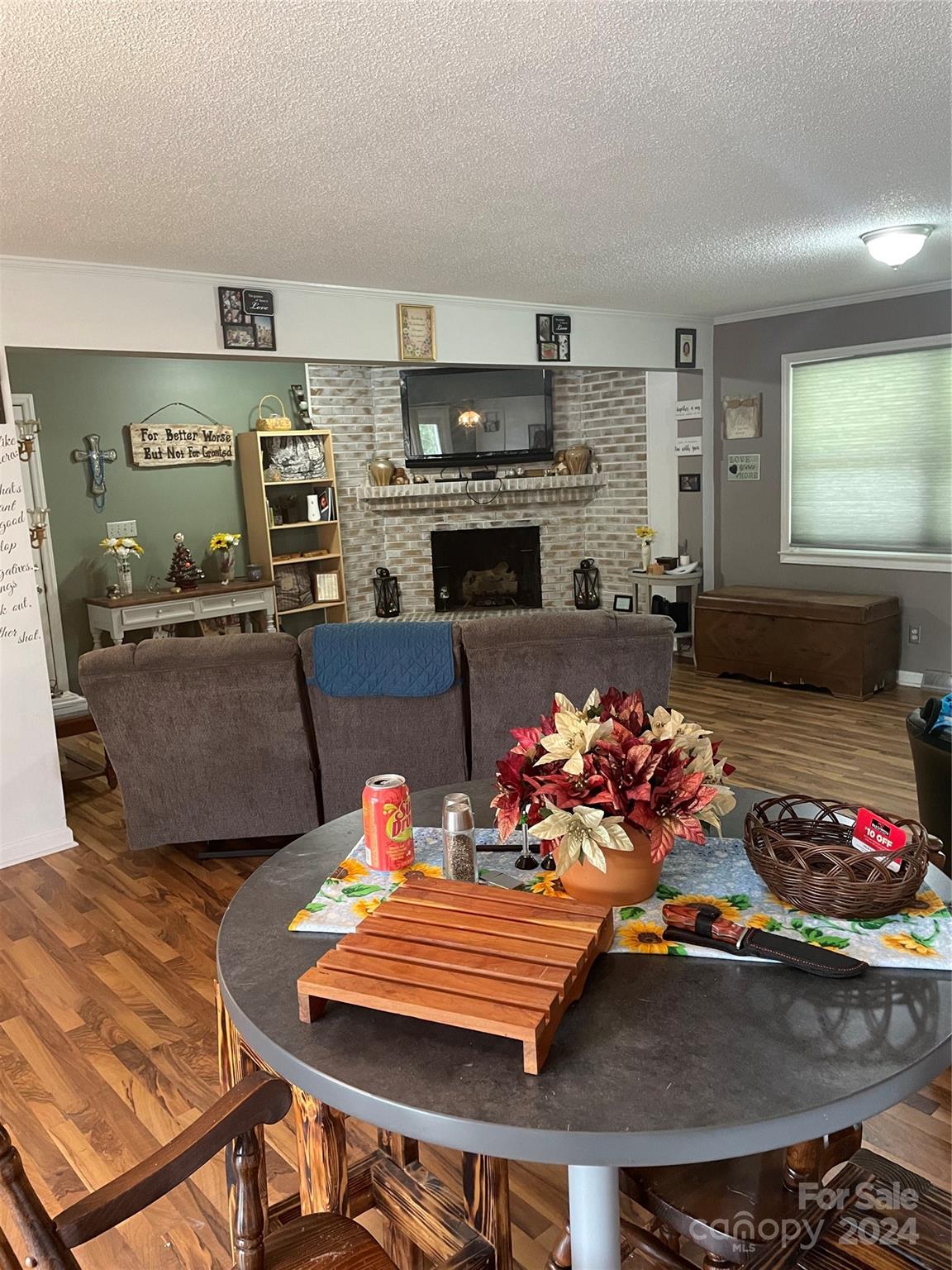 1983 NW Seagletown Road NW — Vale