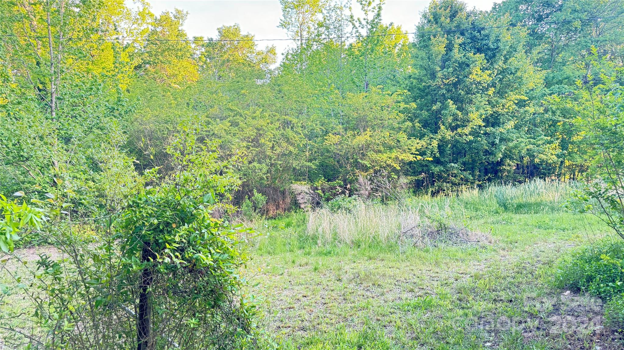 39273 Wright Road — New London