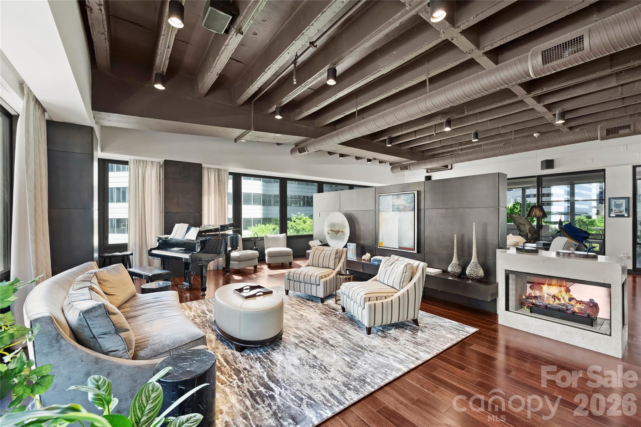 139 S Tryon Street #6 — Charlotte