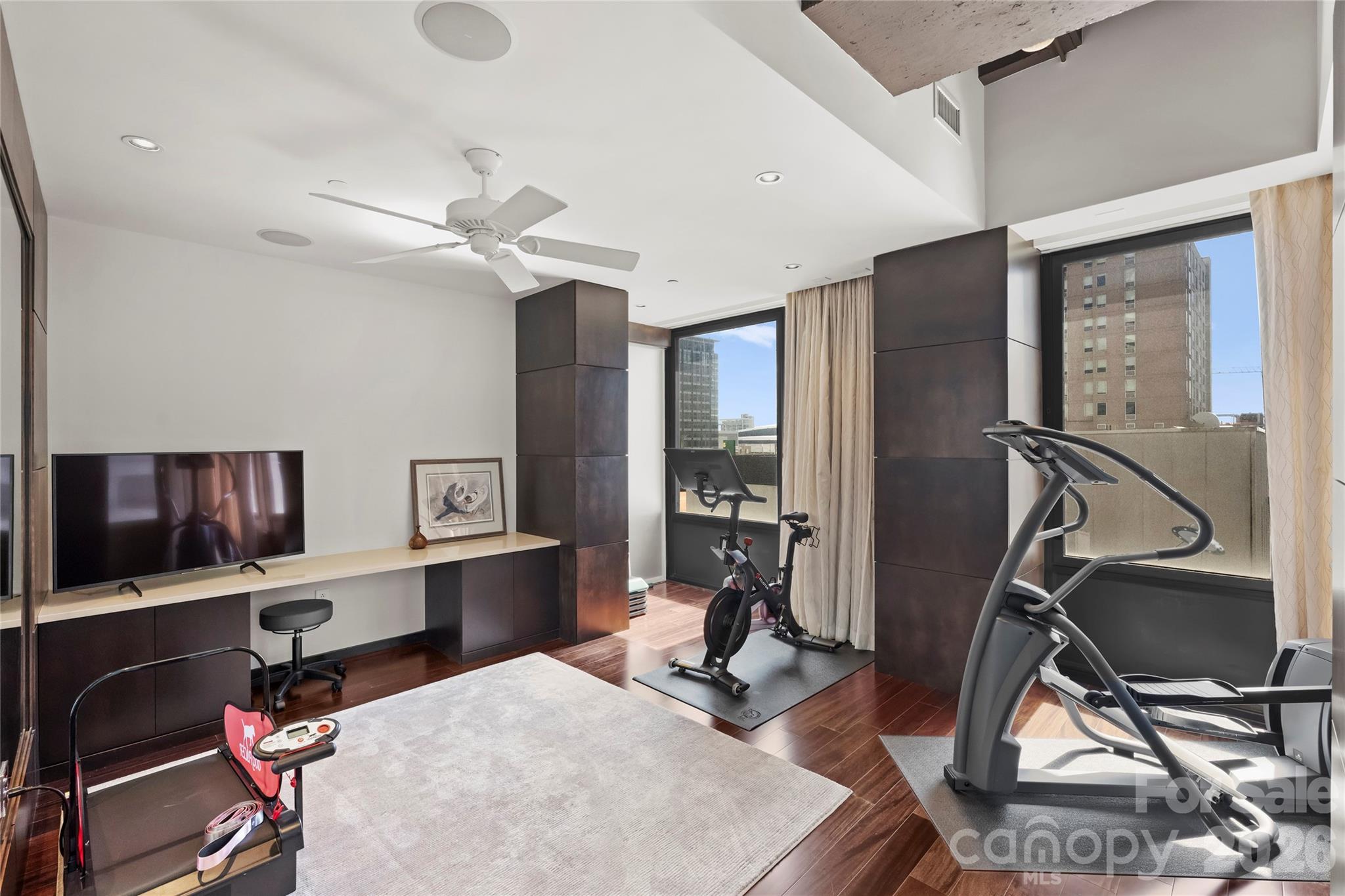 139 S Tryon Street #6 — Charlotte