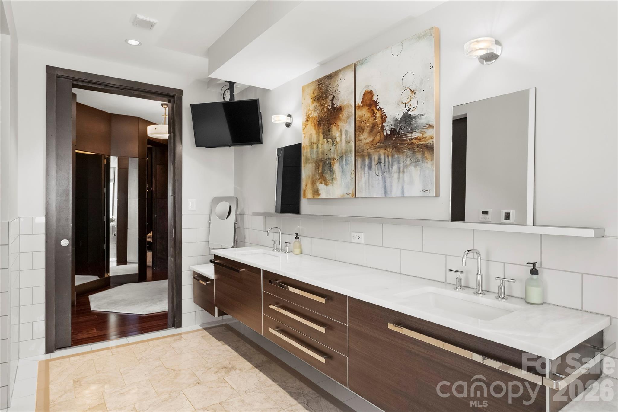 139 S Tryon Street #6 — Charlotte