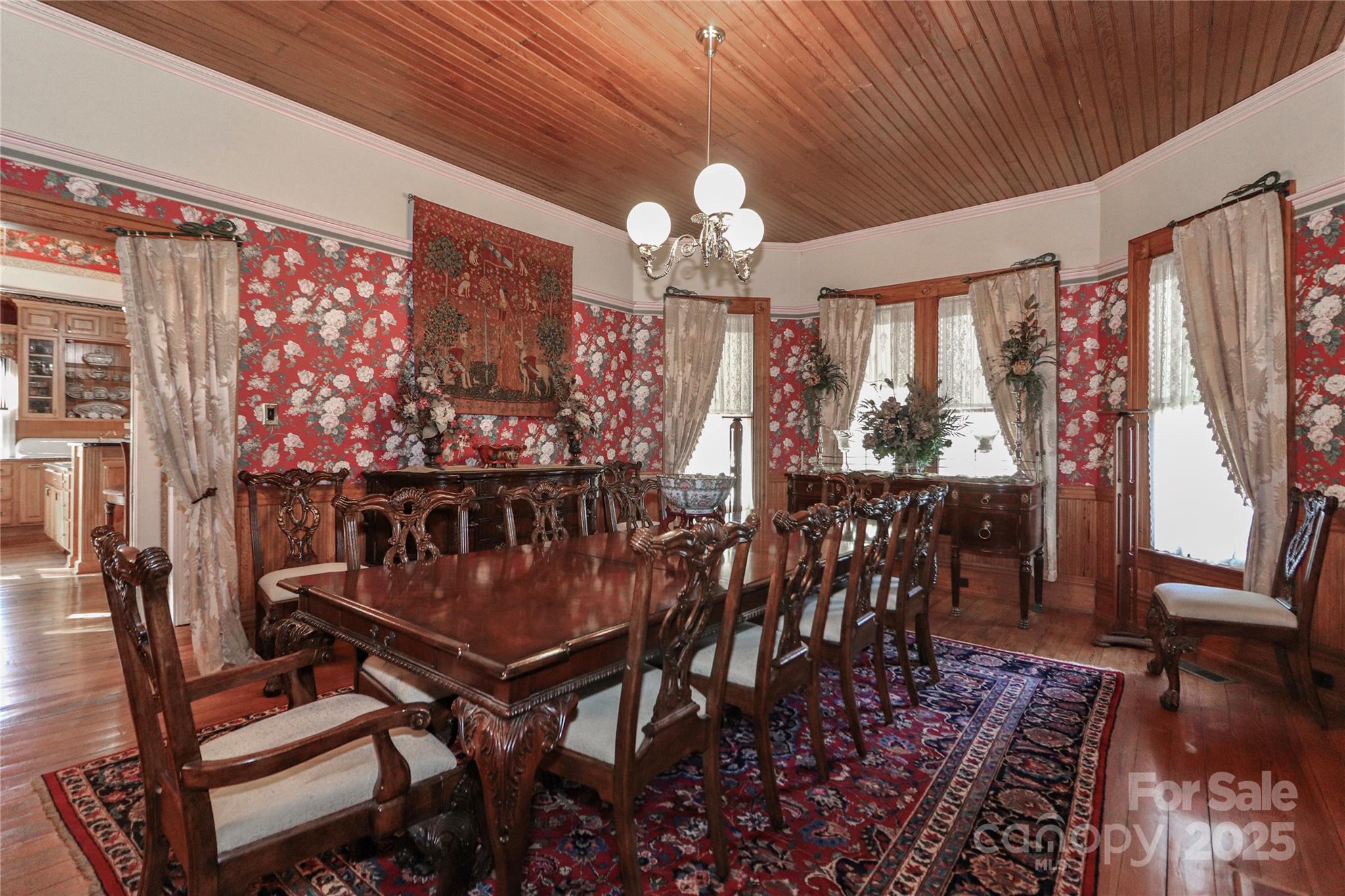 235 Walnut Street — Statesville