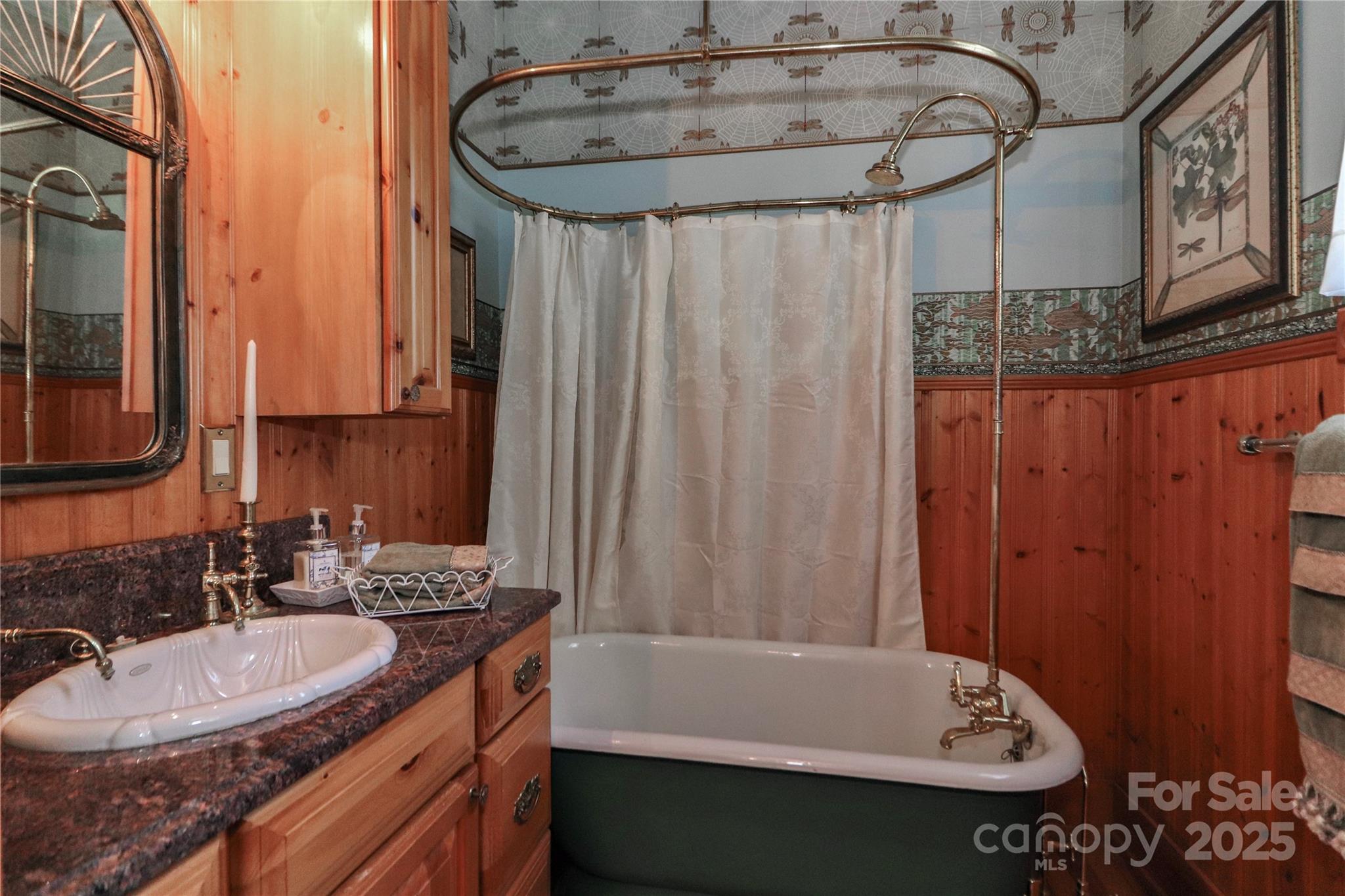 235 Walnut Street — Statesville