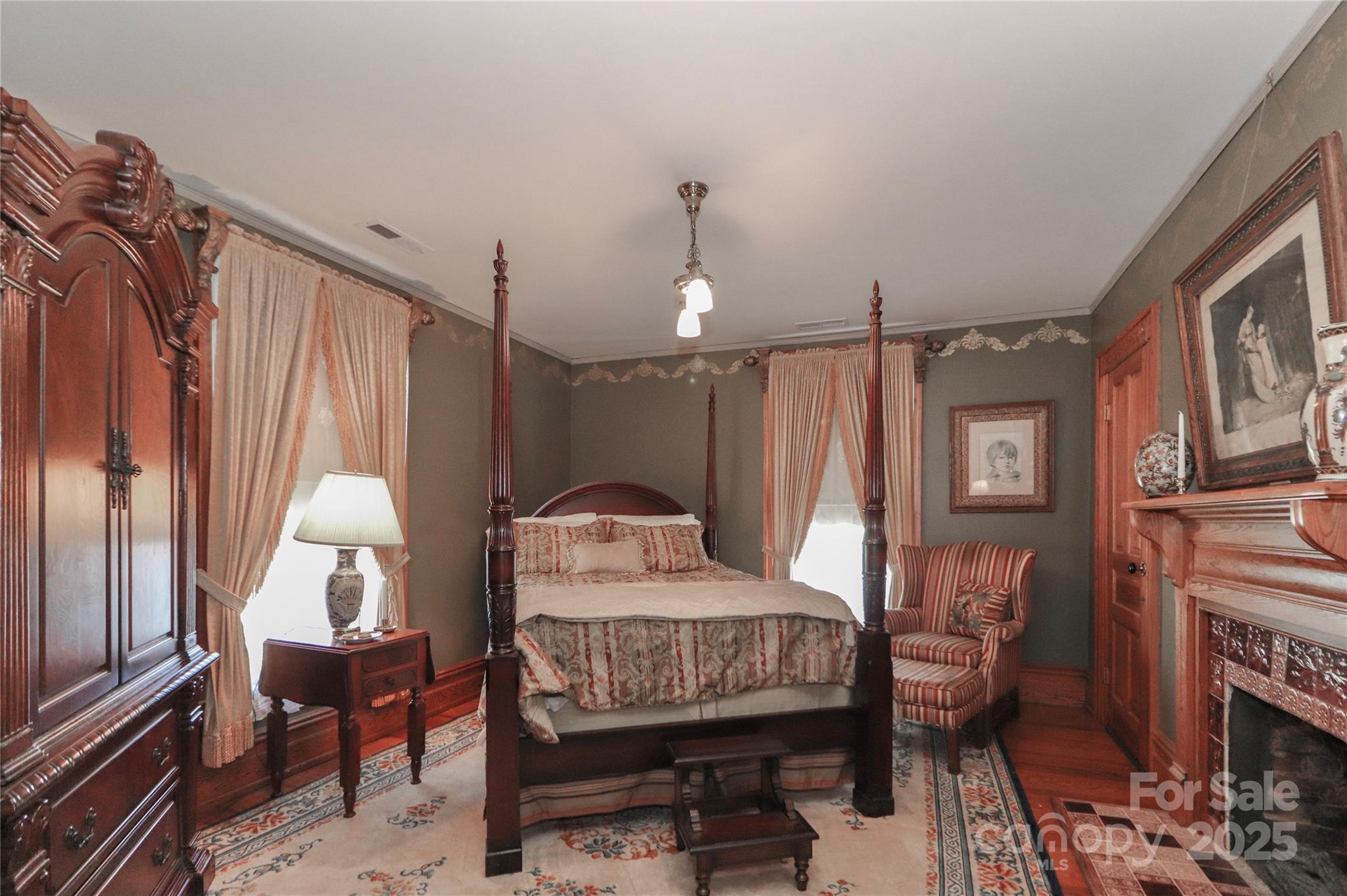 235 Walnut Street — Statesville