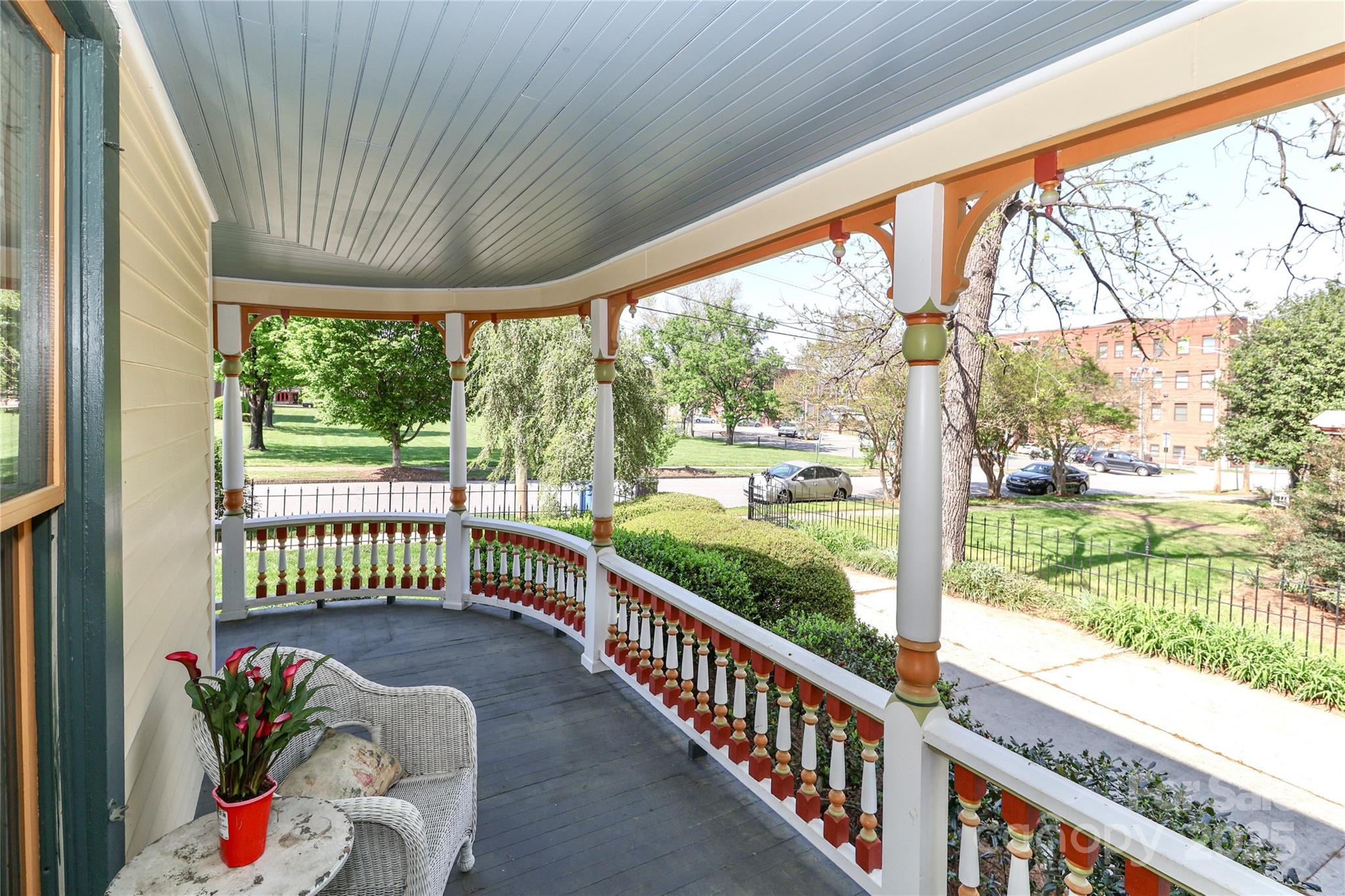 235 Walnut Street — Statesville