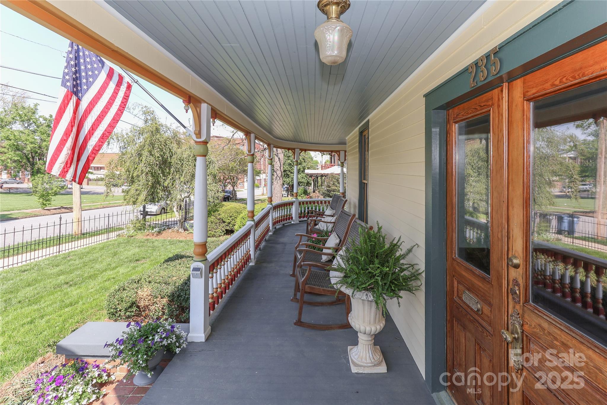 235 Walnut Street — Statesville