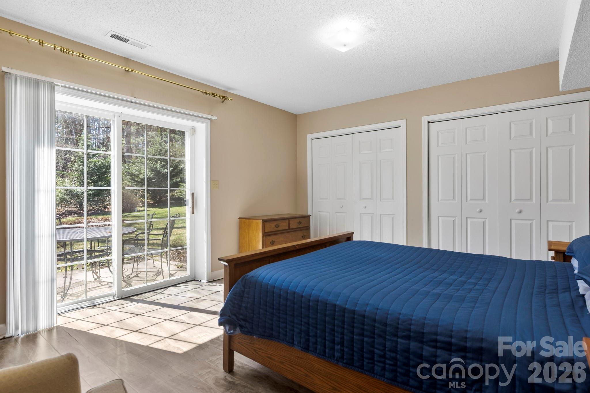 145 Fox Glen Drive — Arden