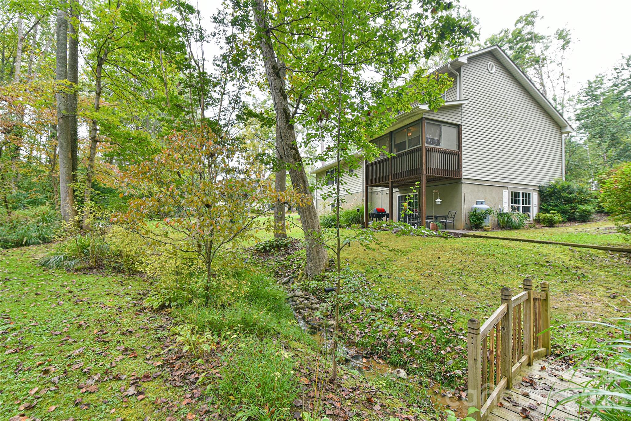 145 Fox Glen Drive — Arden