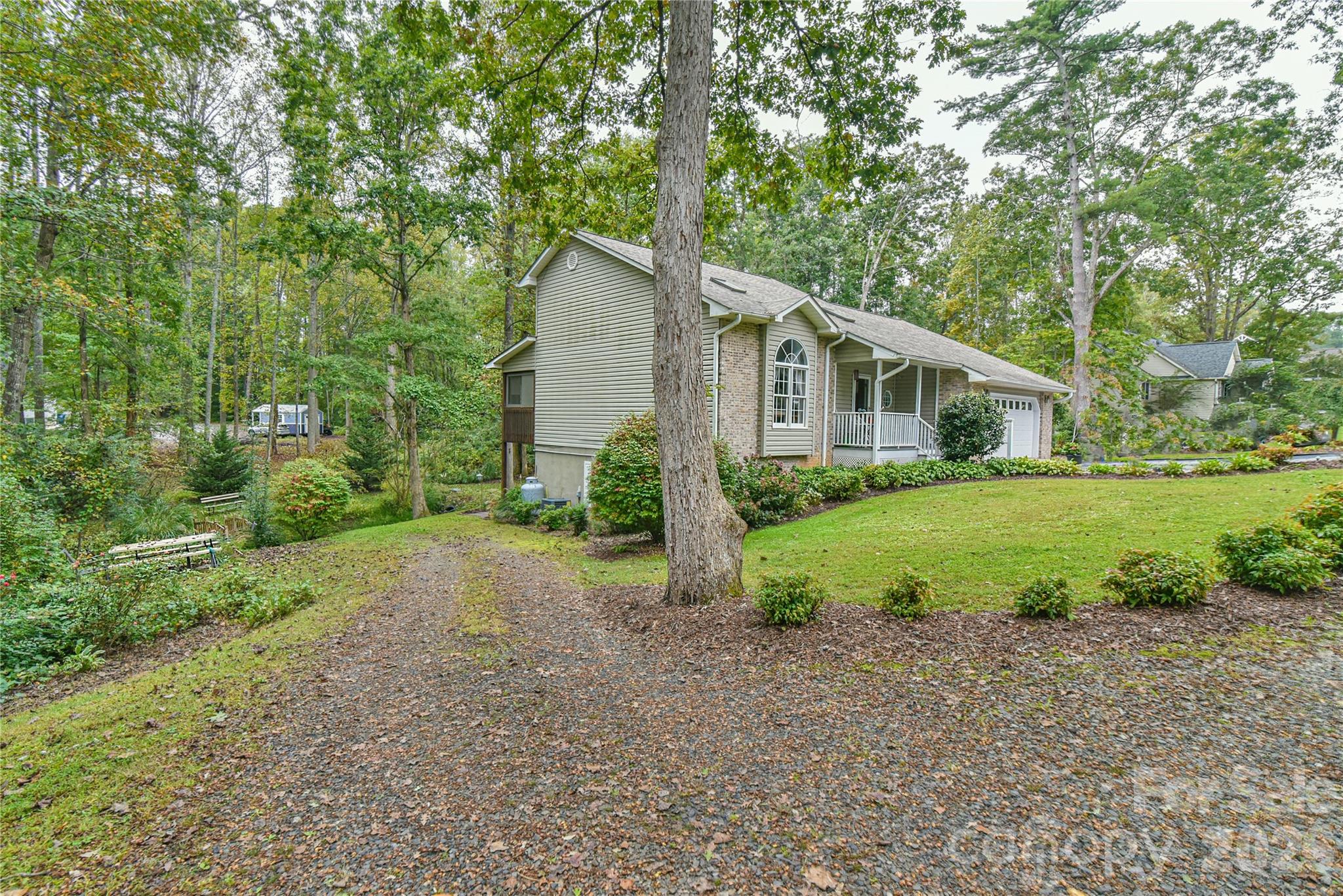145 Fox Glen Drive — Arden