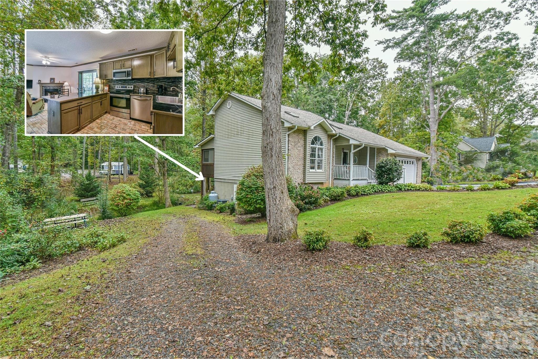 145 Fox Glen Drive — Arden