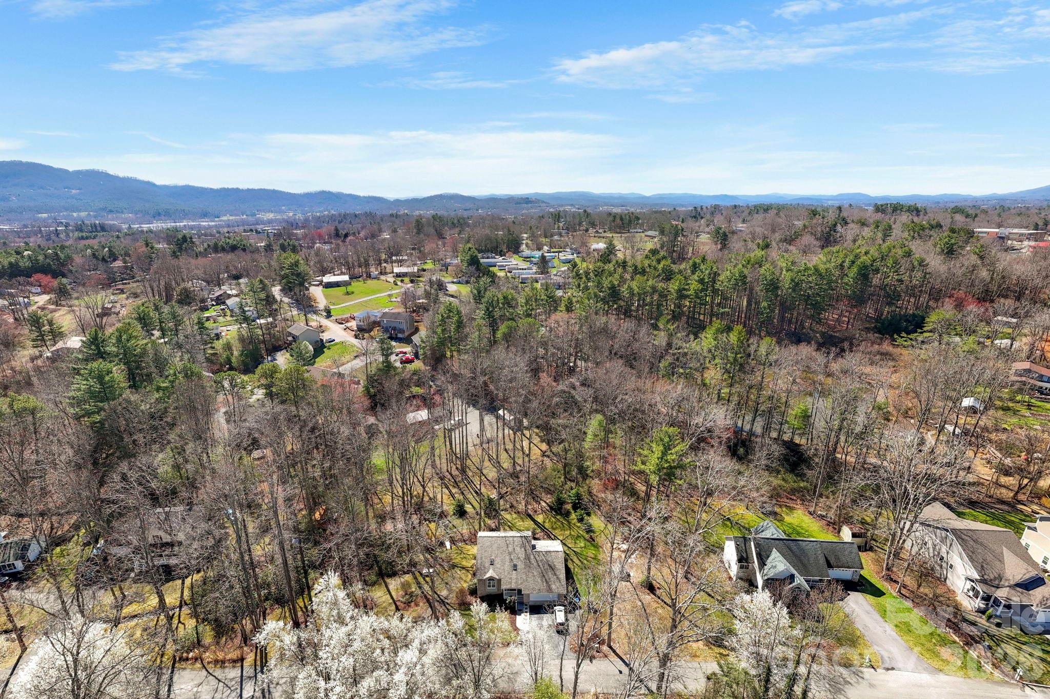 145 Fox Glen Drive — Arden
