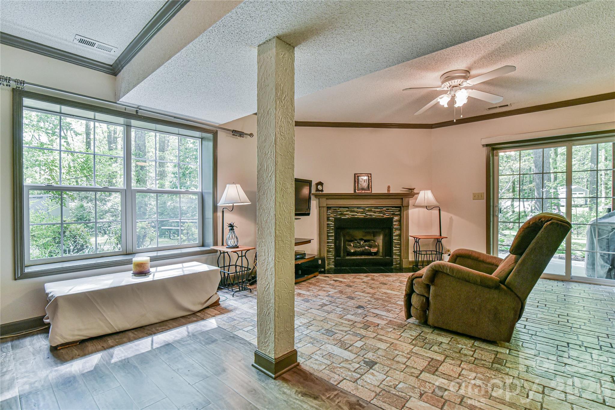 145 Fox Glen Drive — Arden