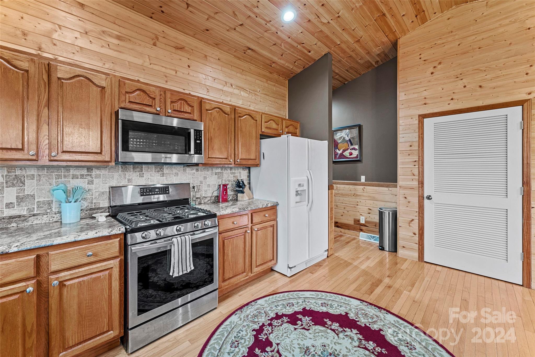 70 Moor Lane — Brevard