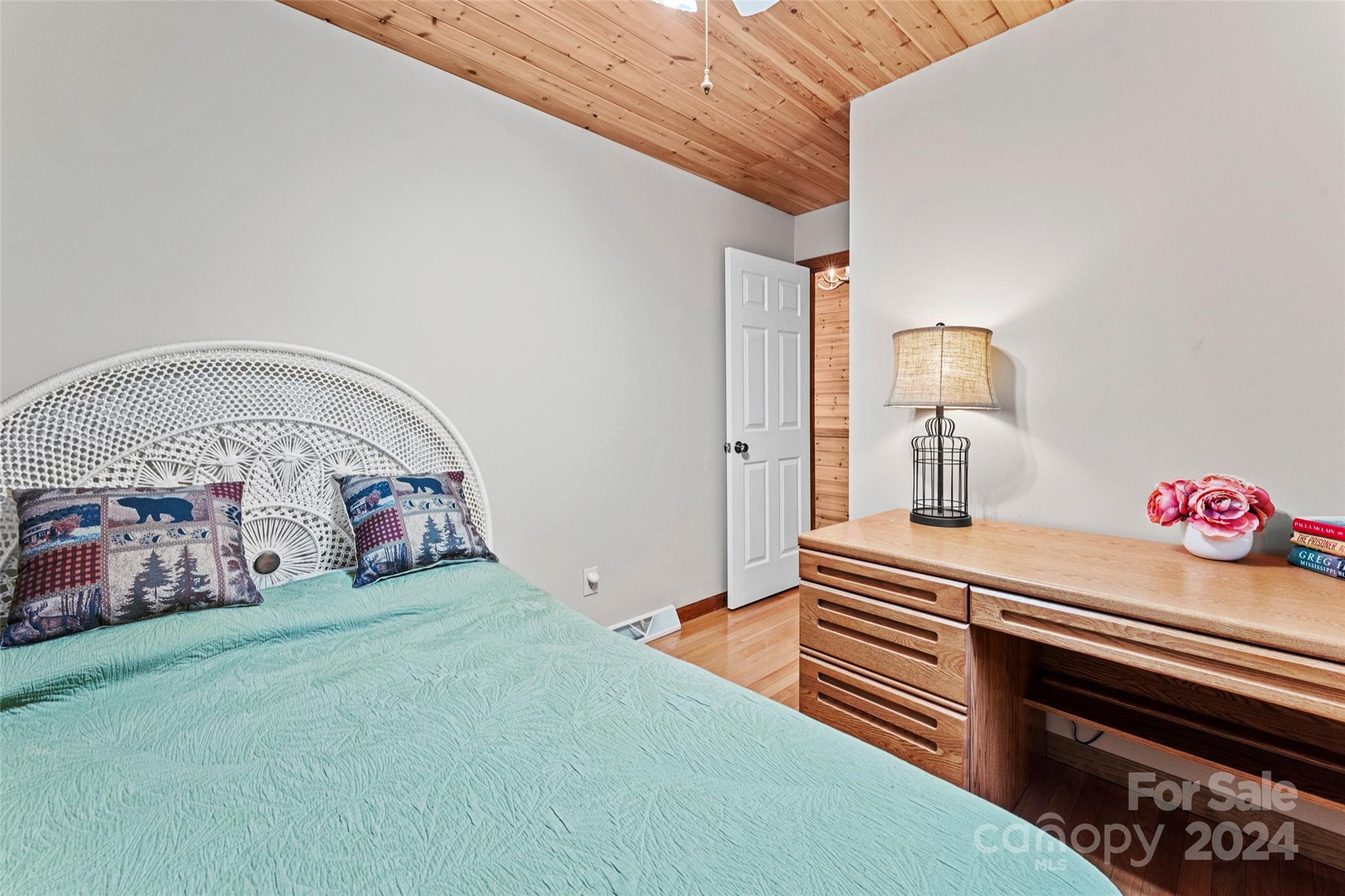 70 Moor Lane — Brevard