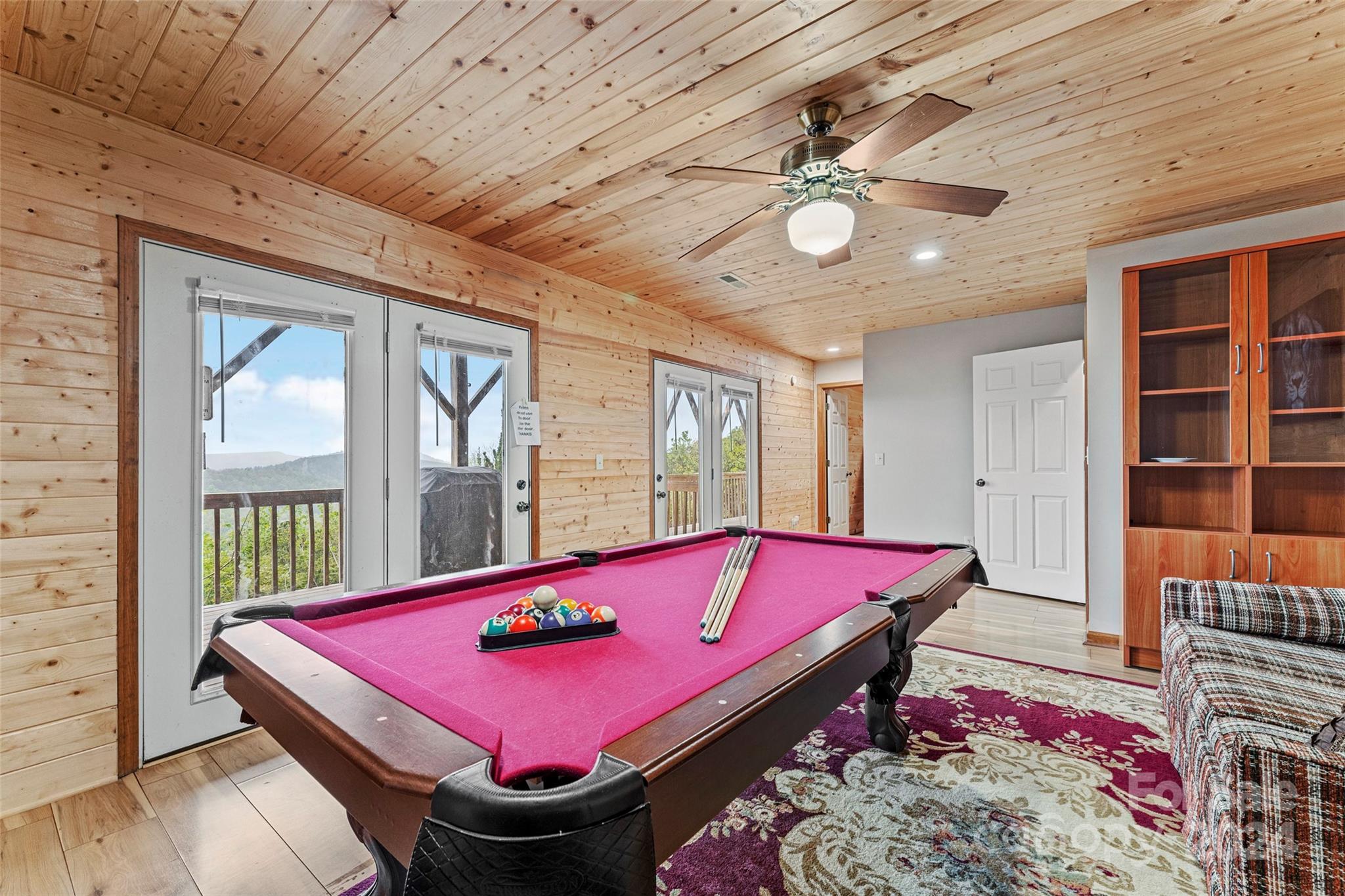 70 Moor Lane — Brevard