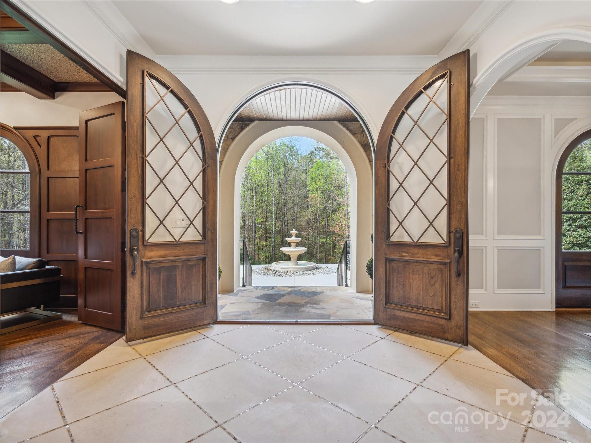 9044 Island Point Road — Charlotte