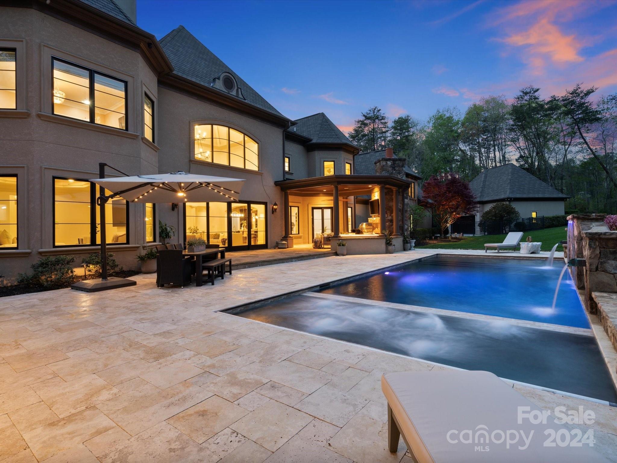 9044 Island Point Road — Charlotte