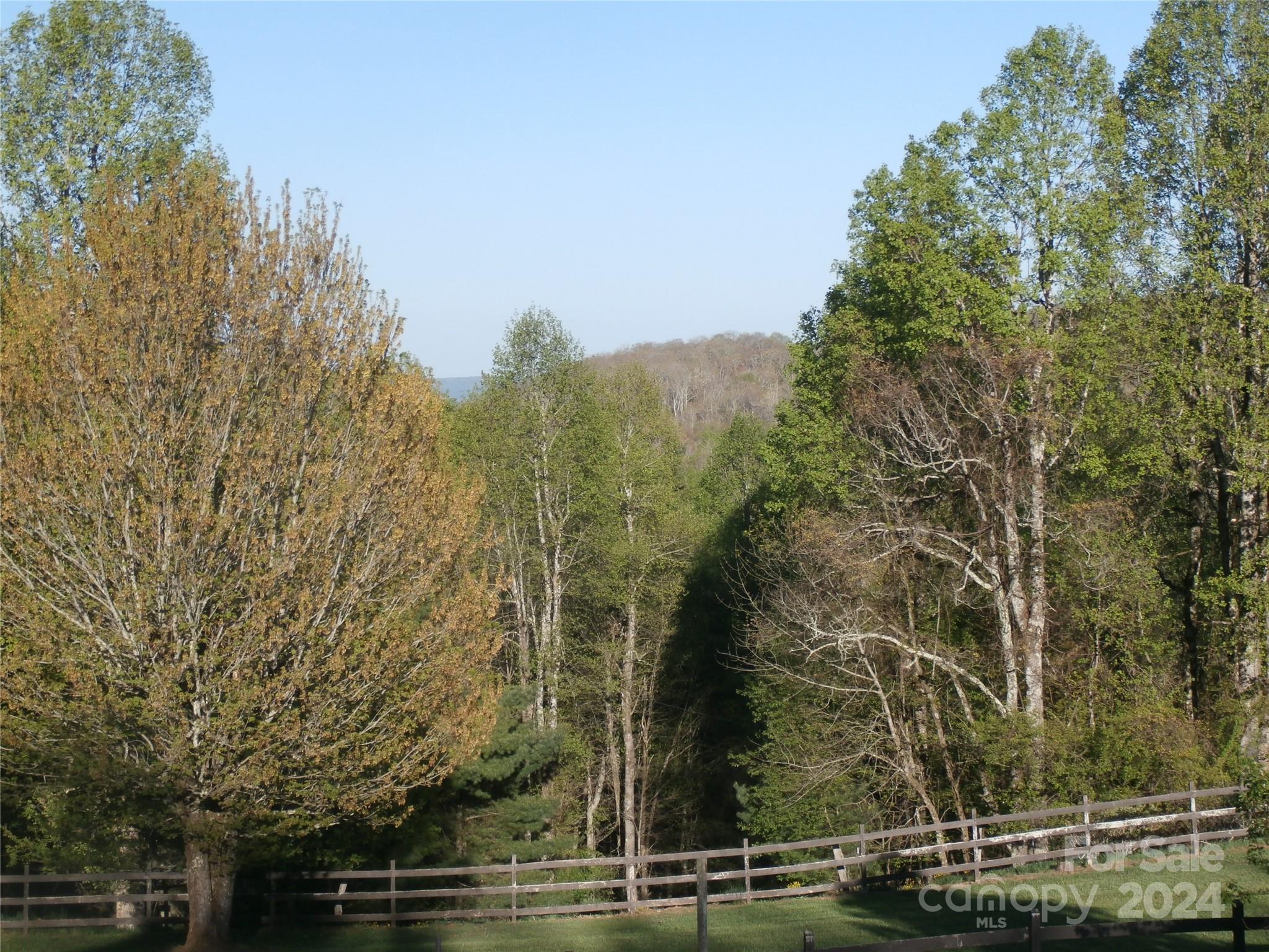 288 Firetower Road — Spruce Pine