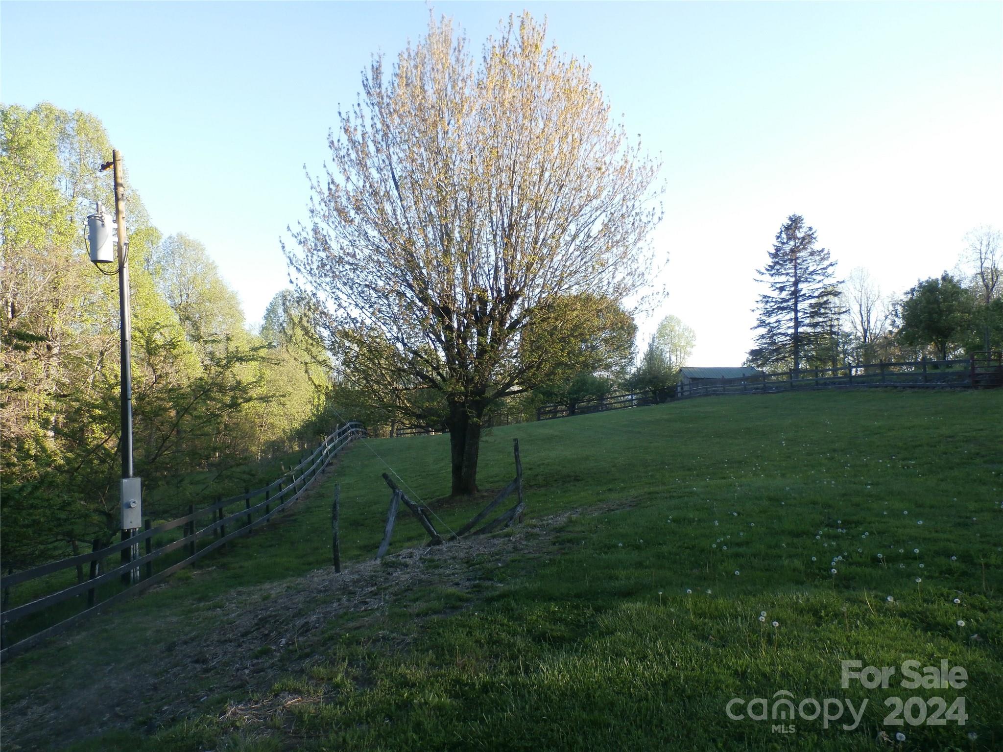 288 Firetower Road — Spruce Pine