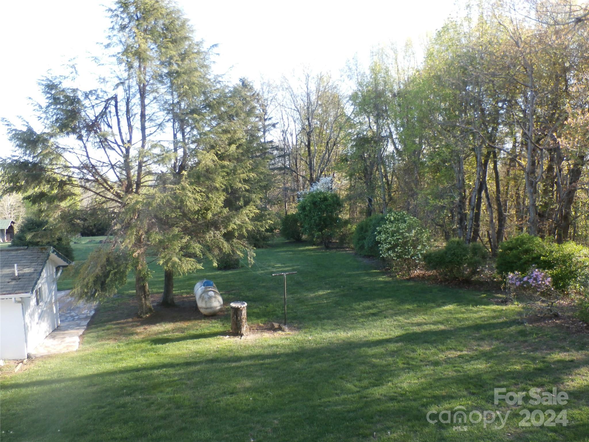 288 Firetower Road — Spruce Pine