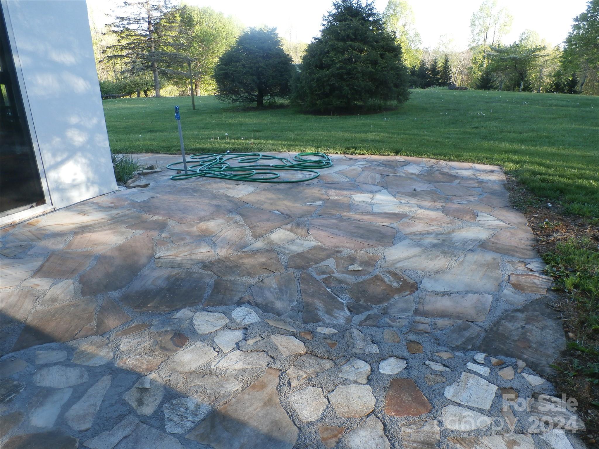 288 Firetower Road — Spruce Pine