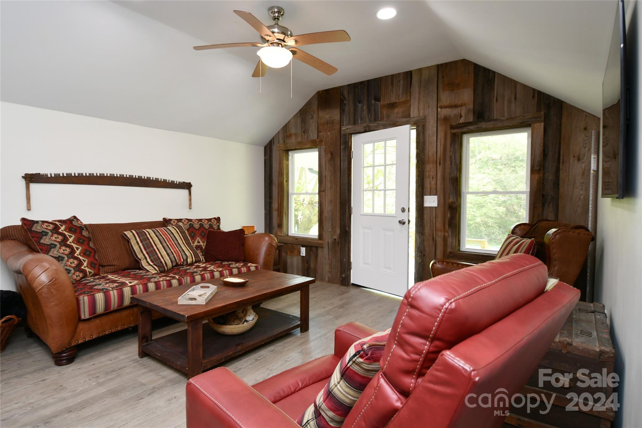2180 Pigeon Roost Road — Green Mountain