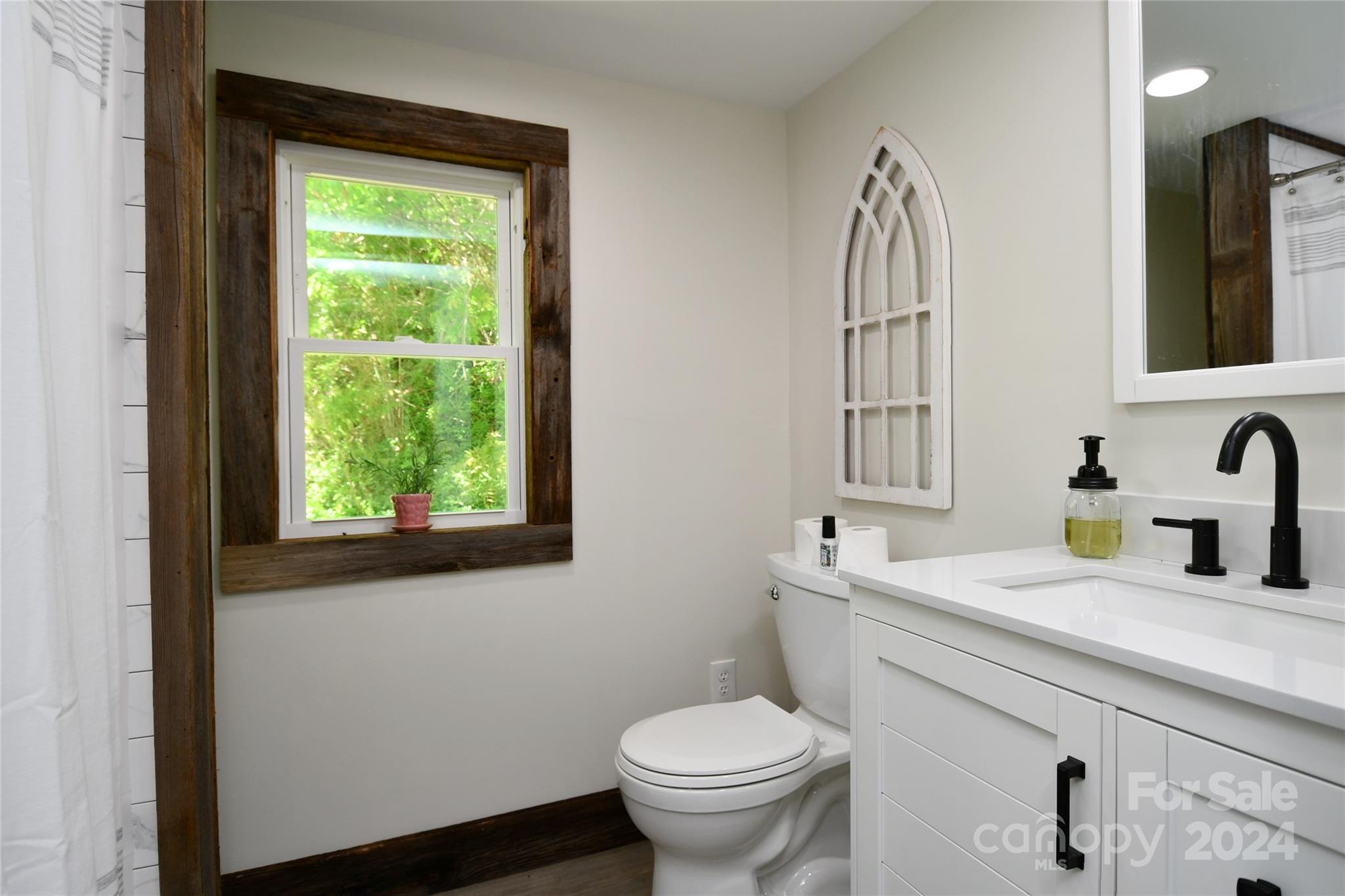 2180 Pigeon Roost Road — Green Mountain
