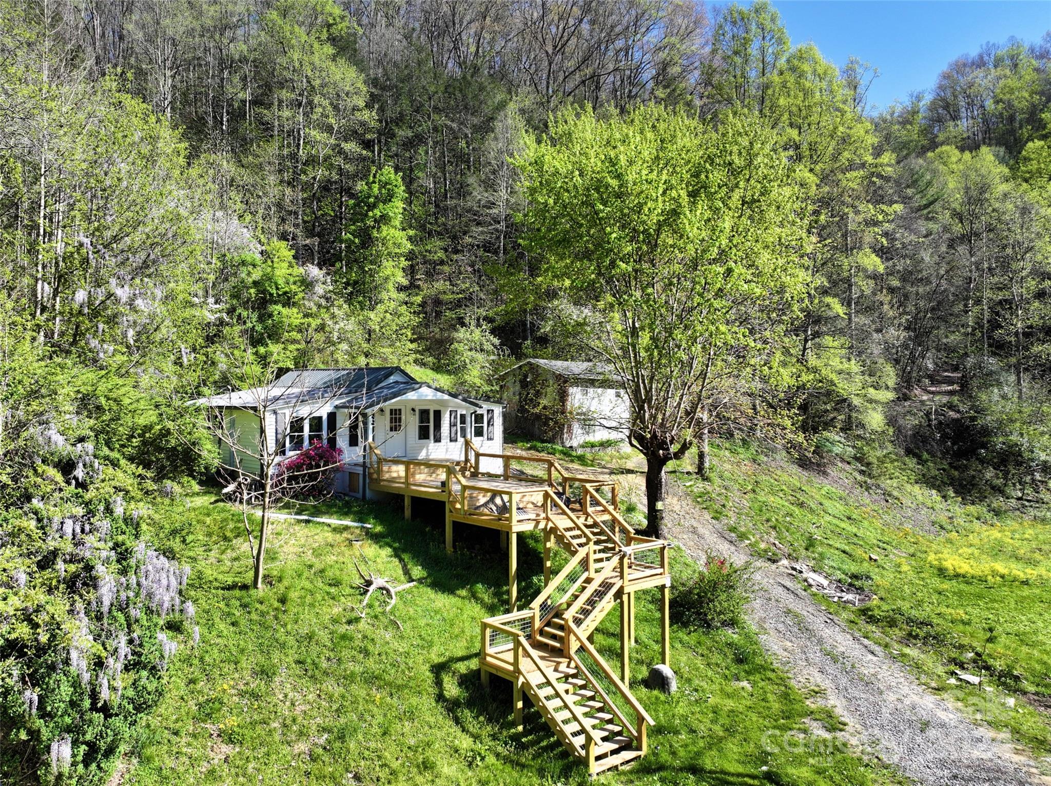 2180 Pigeon Roost Road — Green Mountain
