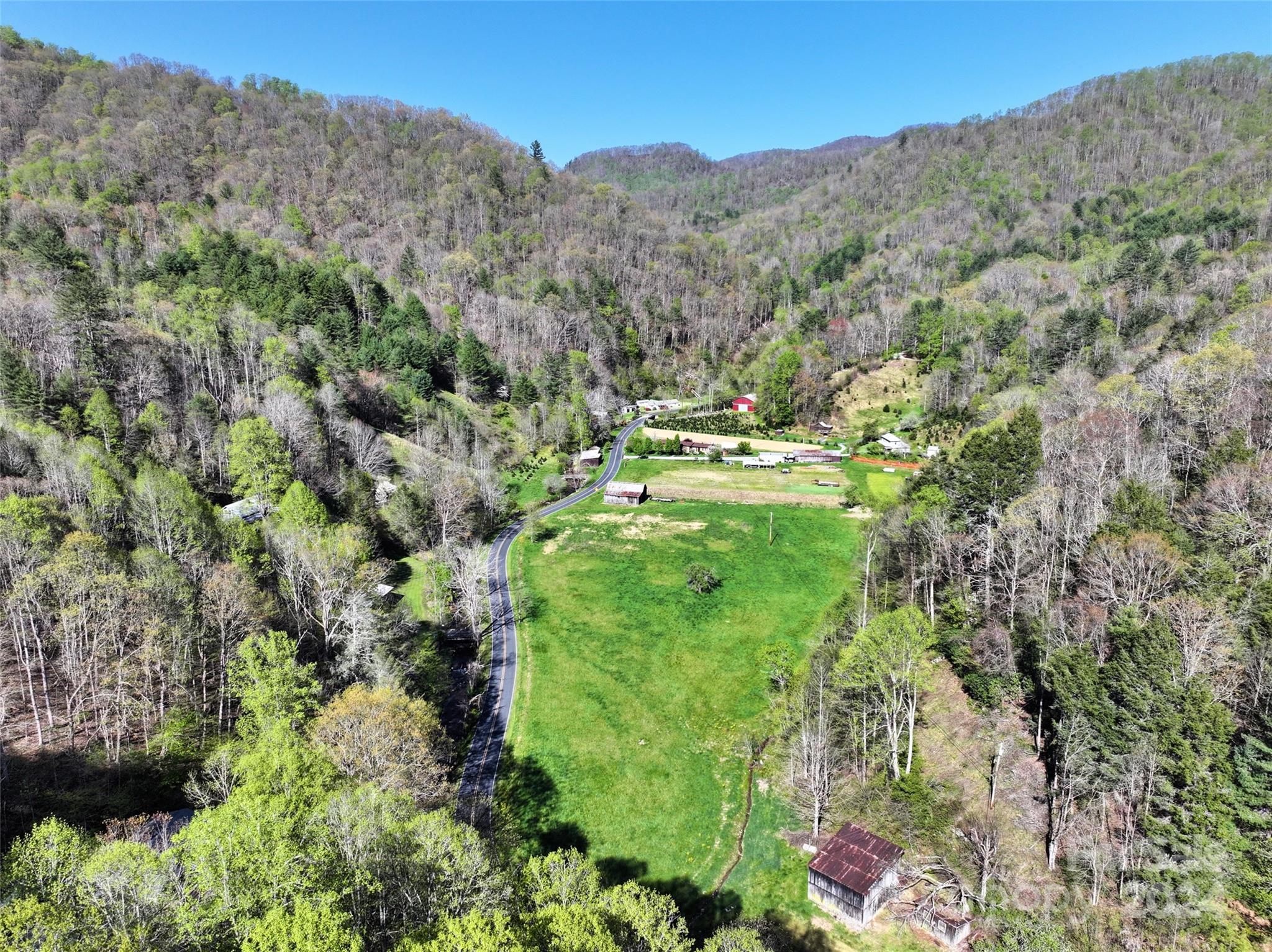 2180 Pigeon Roost Road — Green Mountain