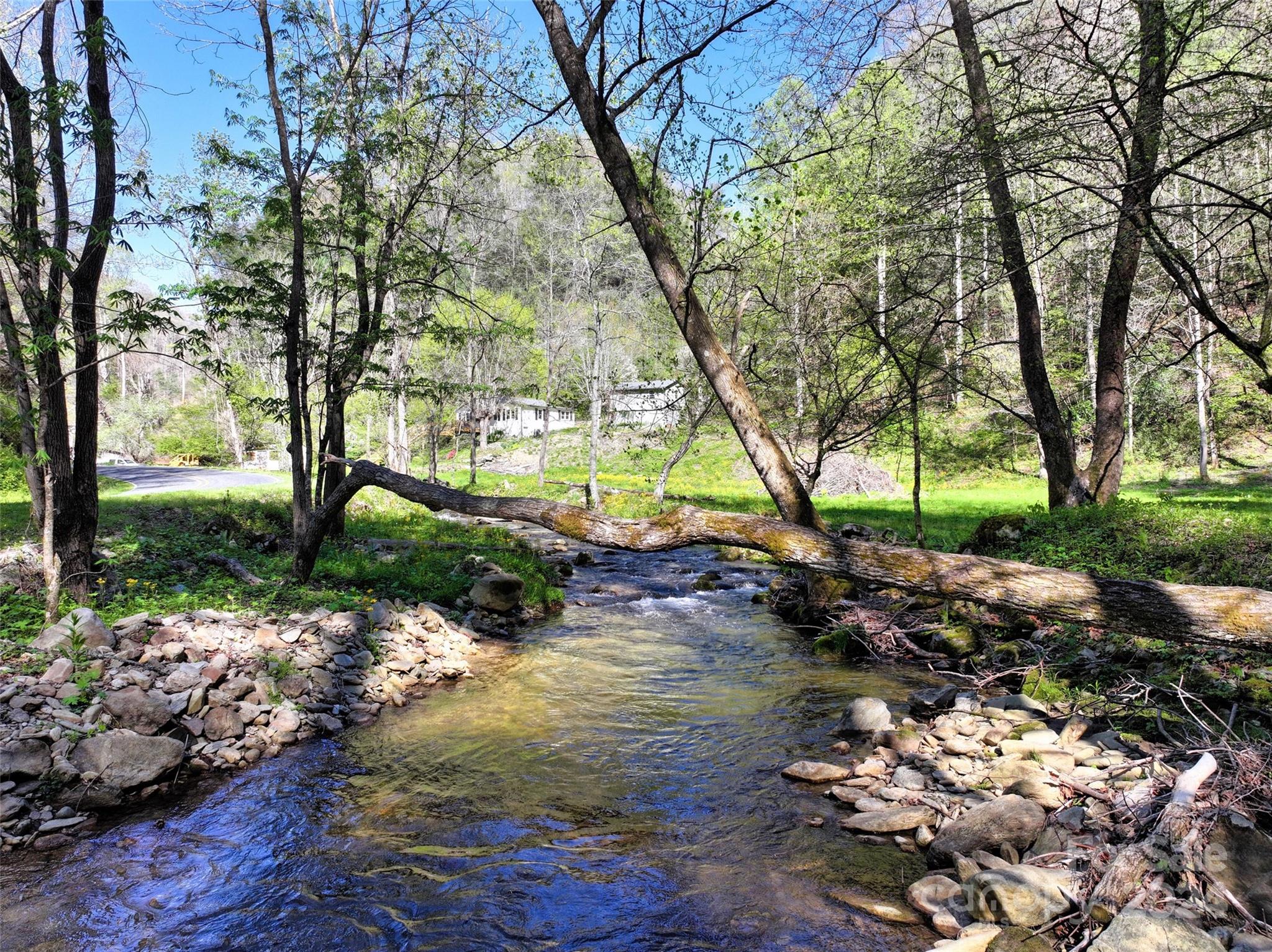2180 Pigeon Roost Road — Green Mountain