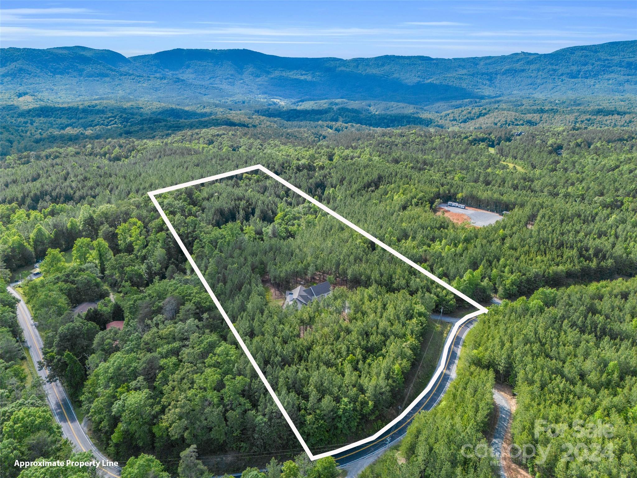 10305 Green River Cove Road — Saluda