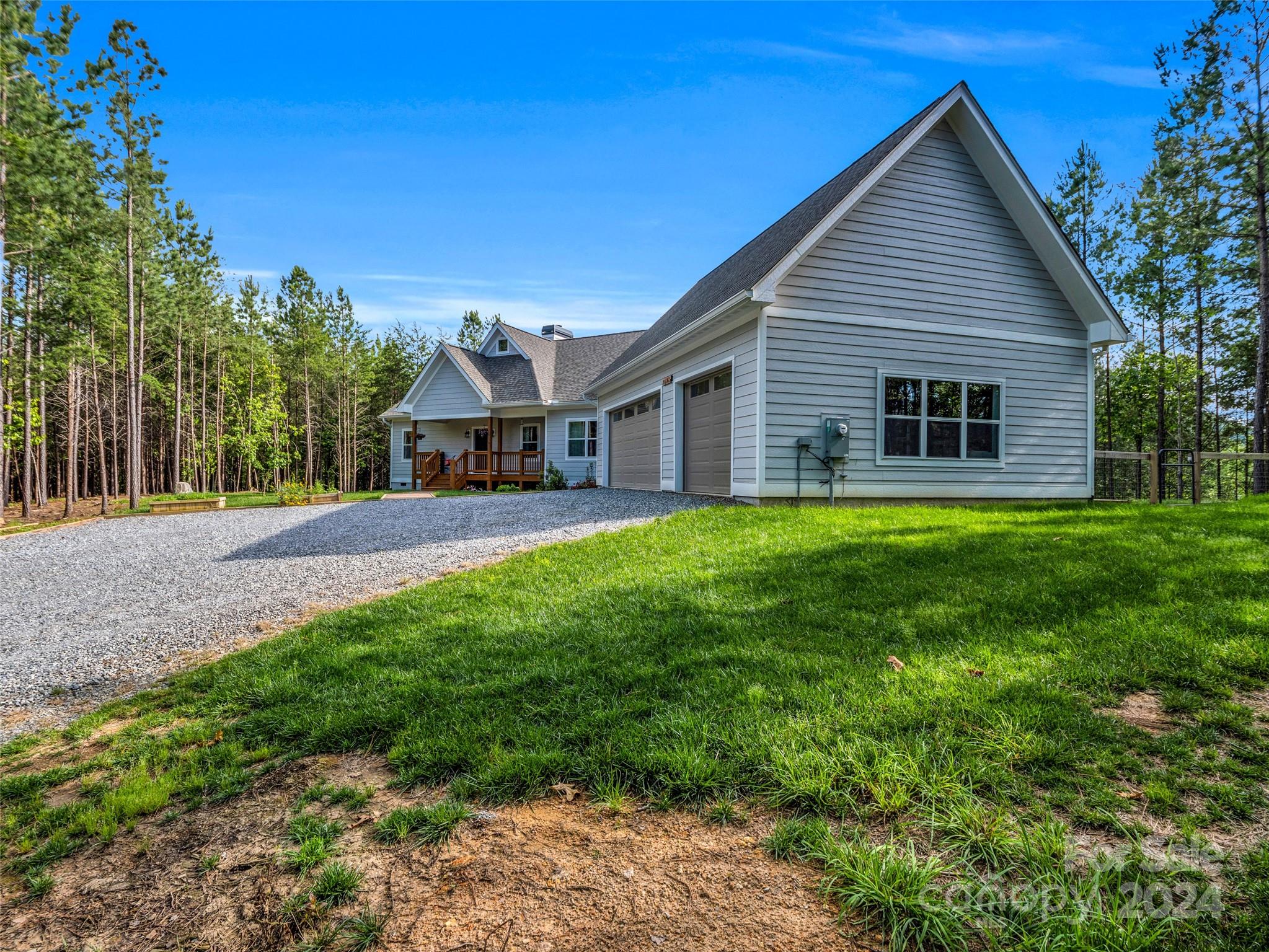 10305 Green River Cove Road — Saluda