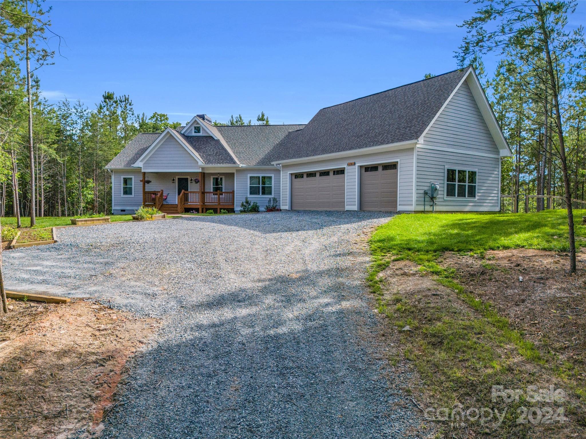 10305 Green River Cove Road — Saluda