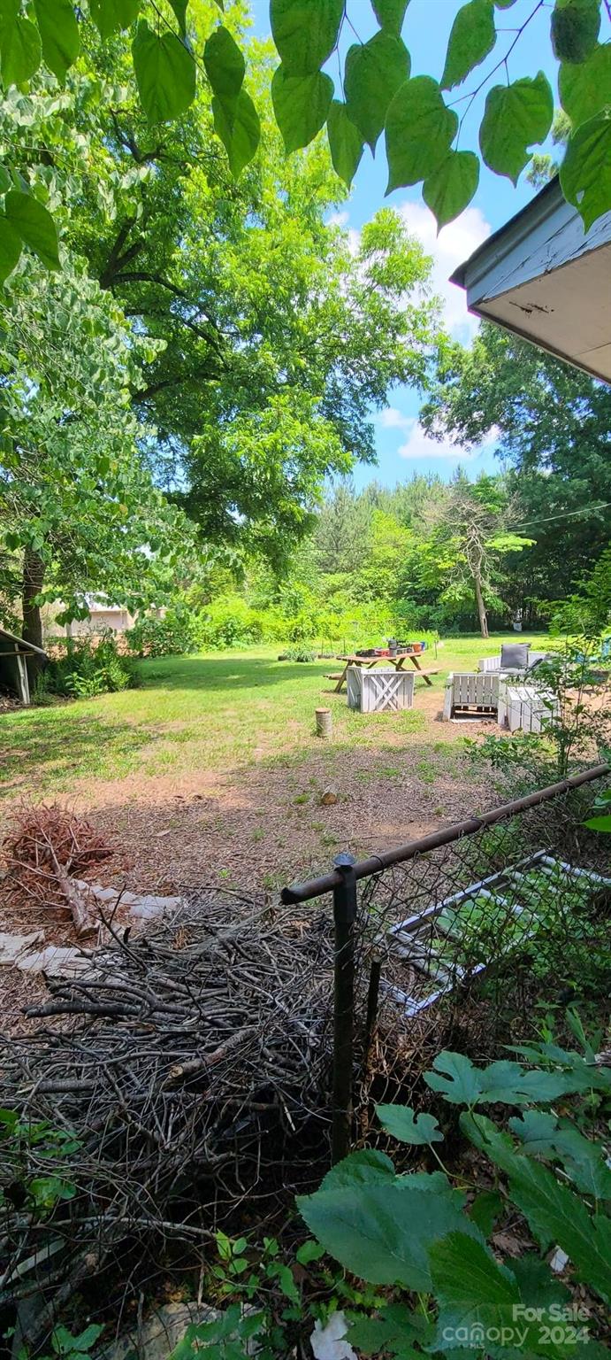 2210 Goldmine Road — Monroe