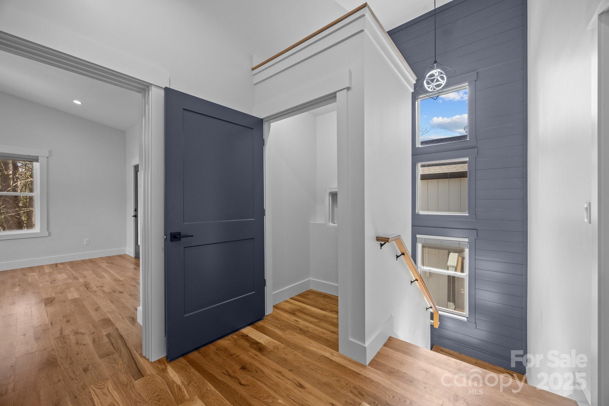 87 Glendale Avenue — Asheville