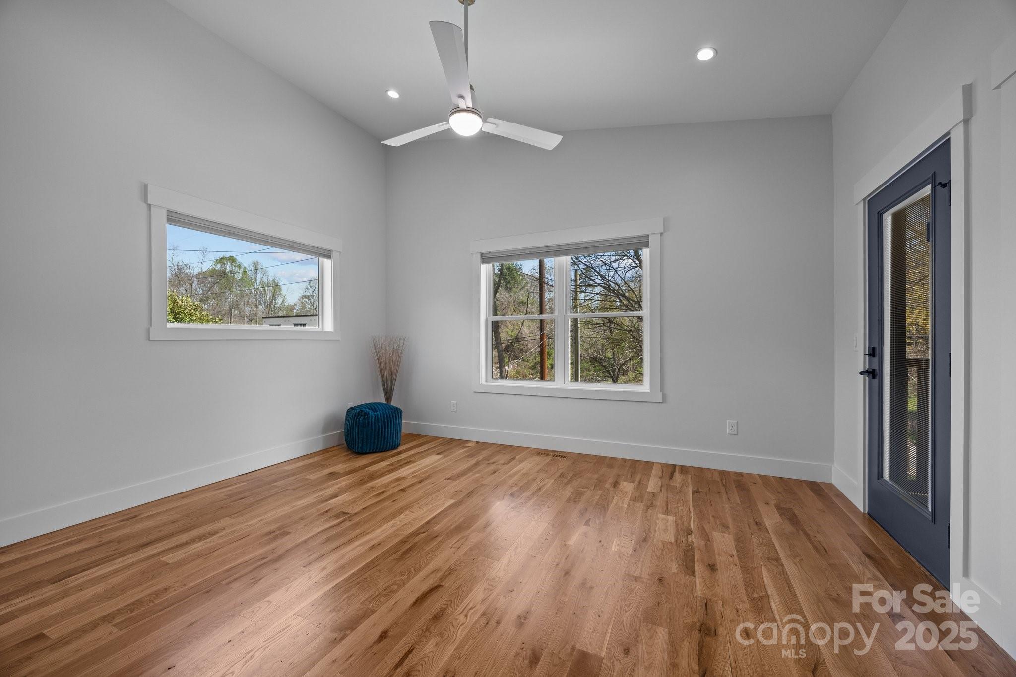 87 Glendale Avenue — Asheville