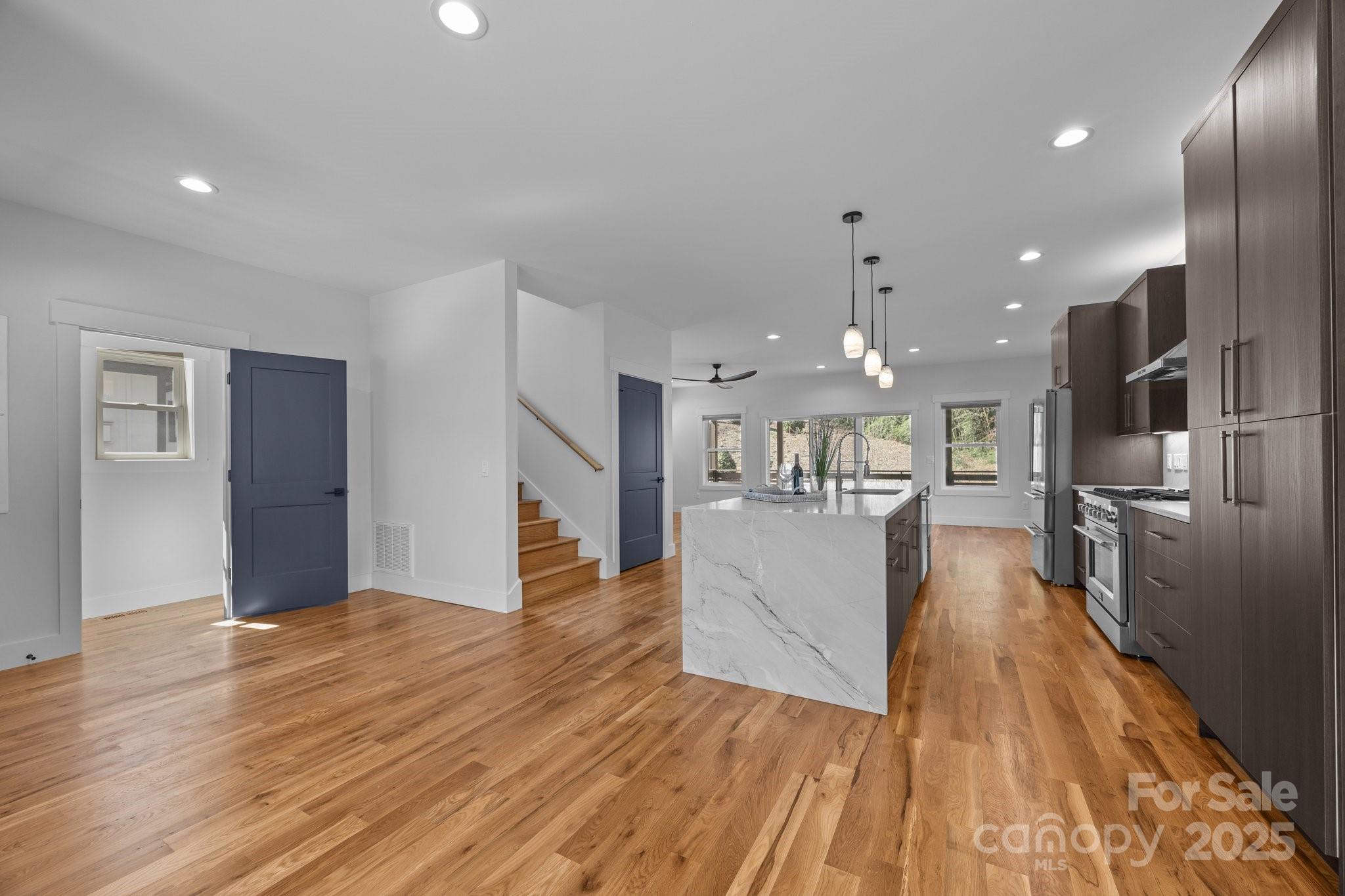 87 Glendale Avenue — Asheville