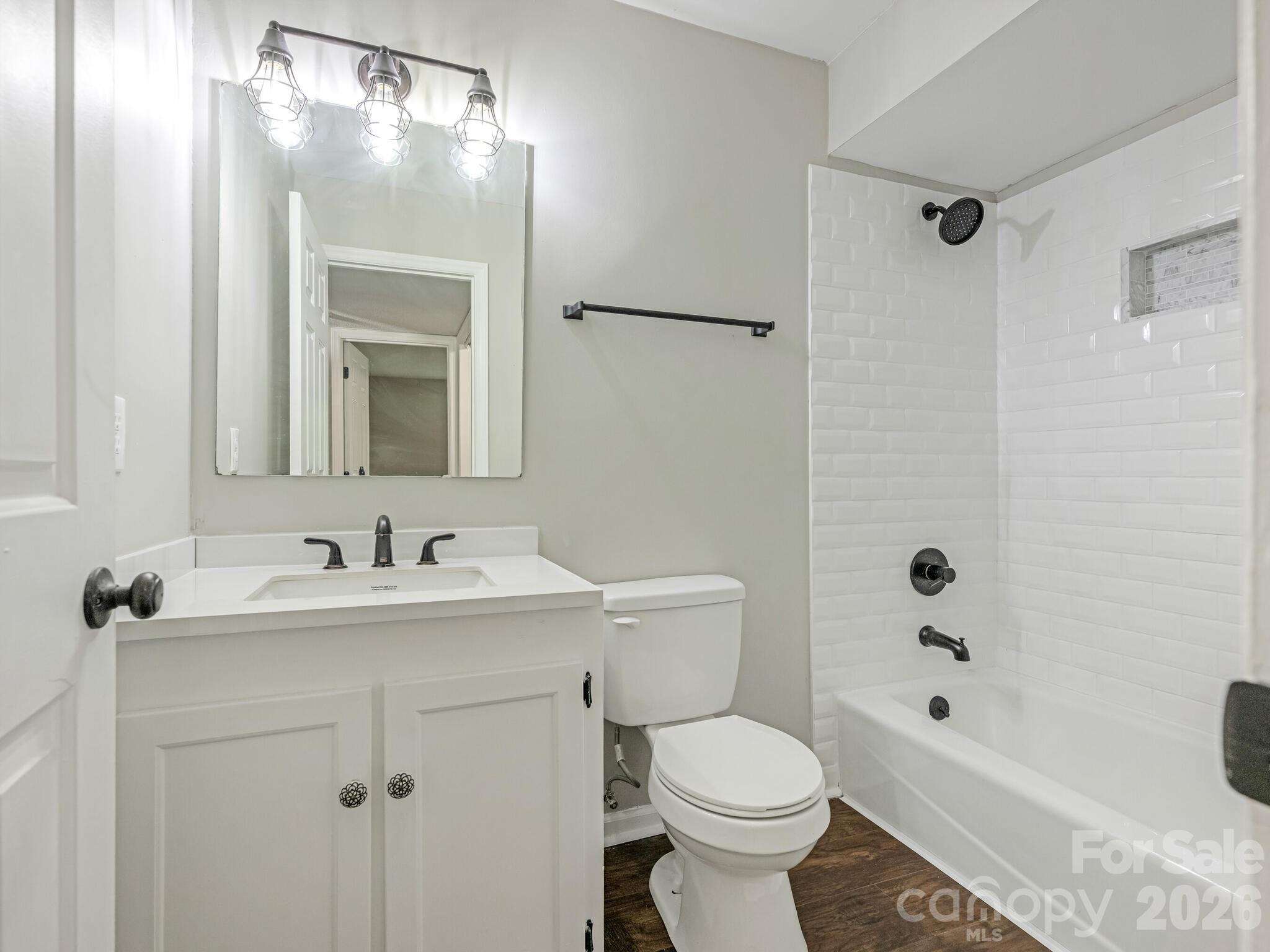 7378 Winery Lane — Charlotte