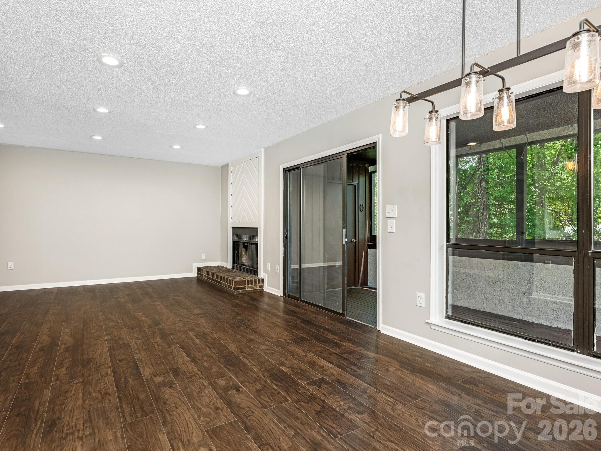 7378 Winery Lane — Charlotte