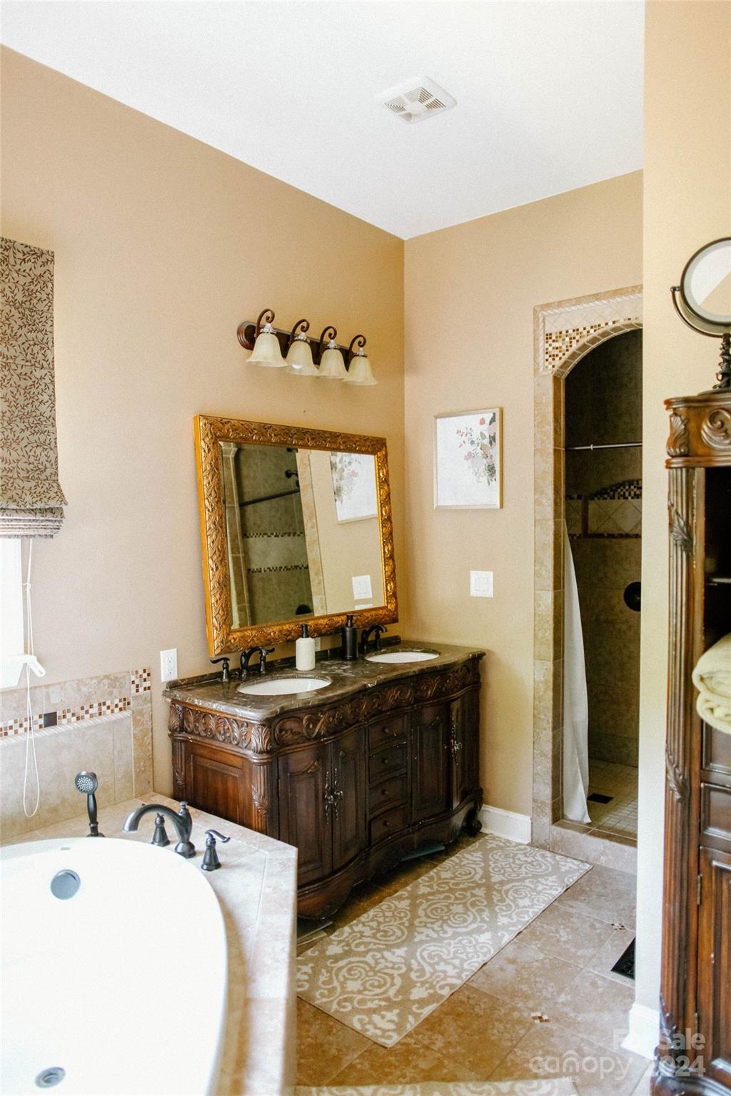 4642 King Crowder Drive — Gastonia