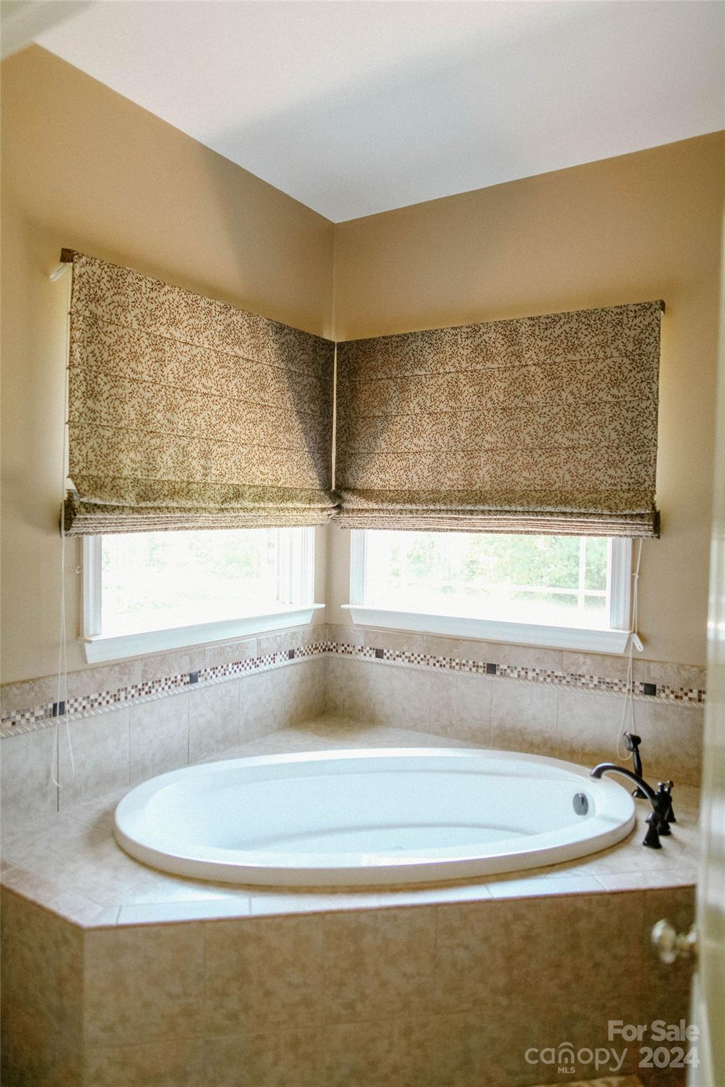 4642 King Crowder Drive — Gastonia