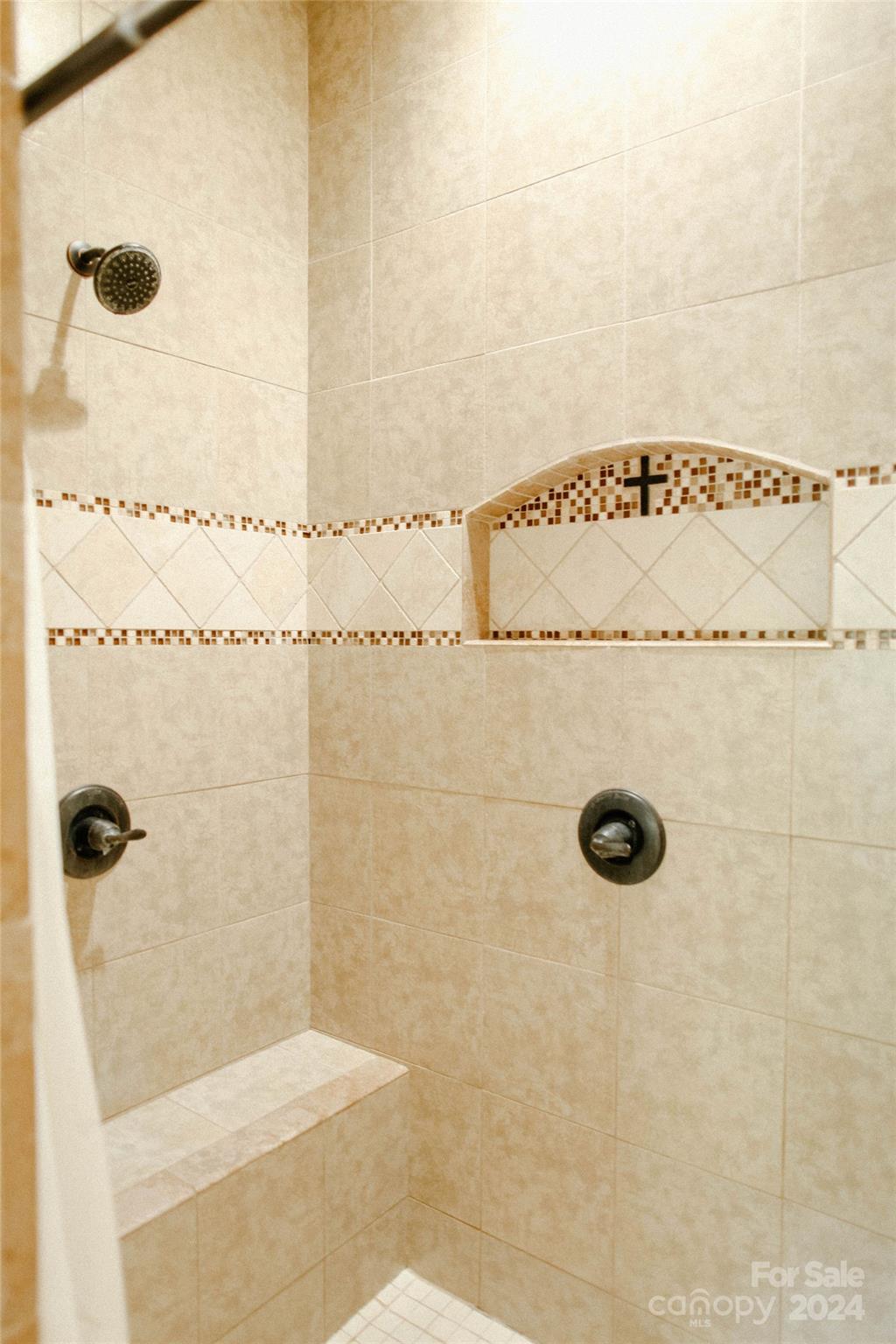 4642 King Crowder Drive — Gastonia