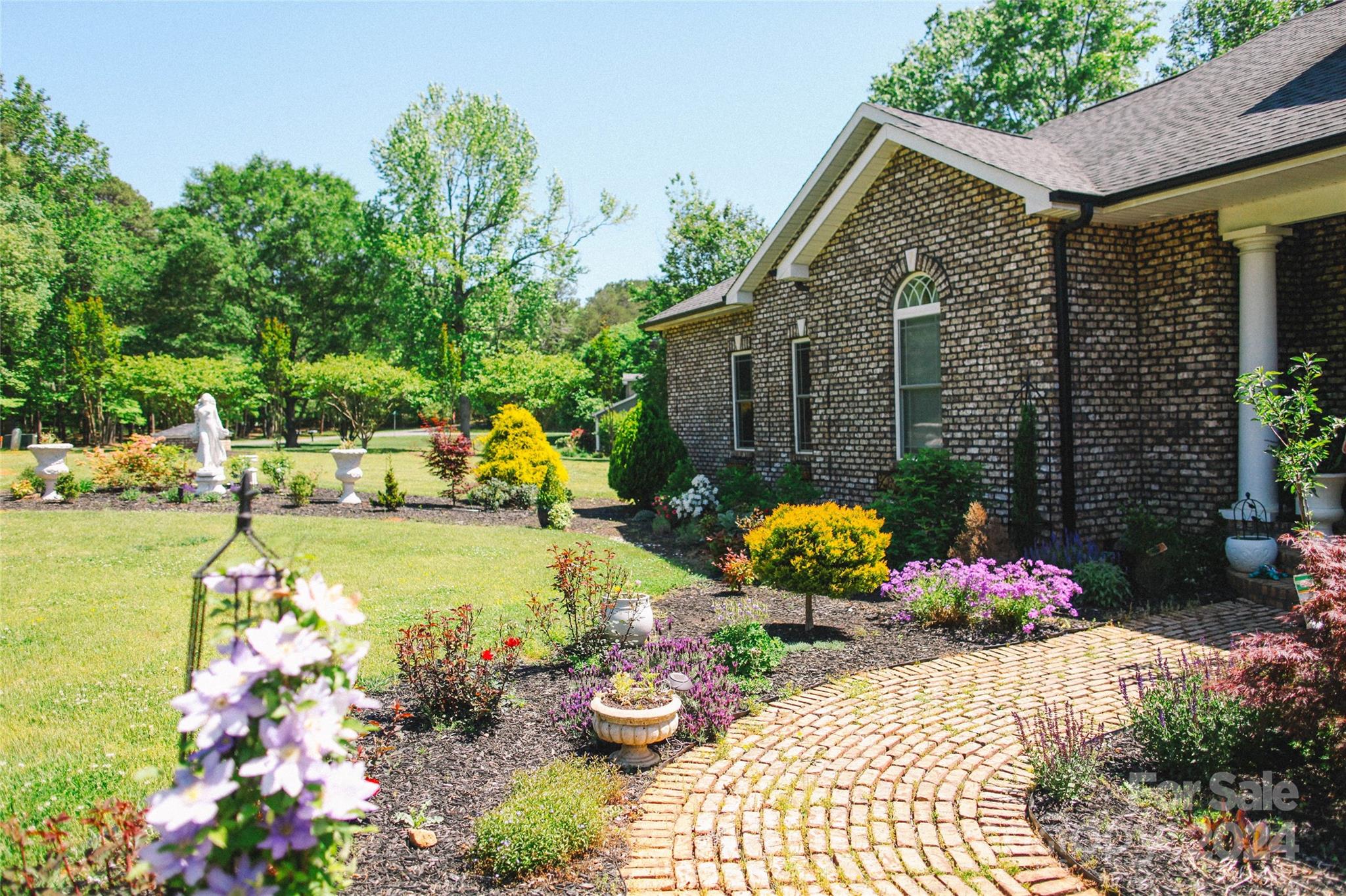 4642 King Crowder Drive — Gastonia