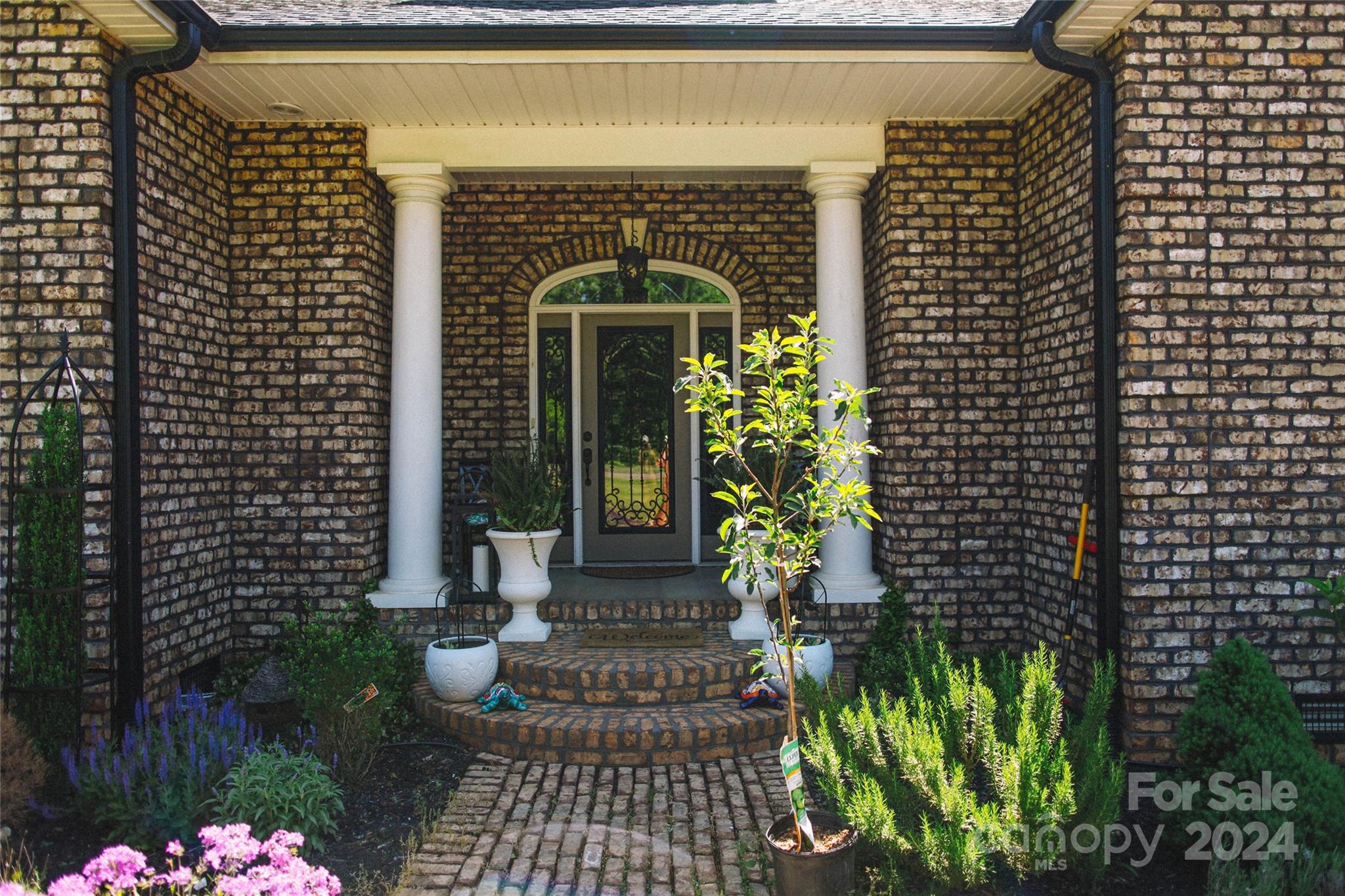 4642 King Crowder Drive — Gastonia