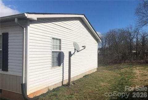 100 Springs Court — Stony Point