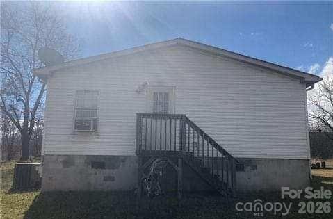 100 Springs Court — Stony Point