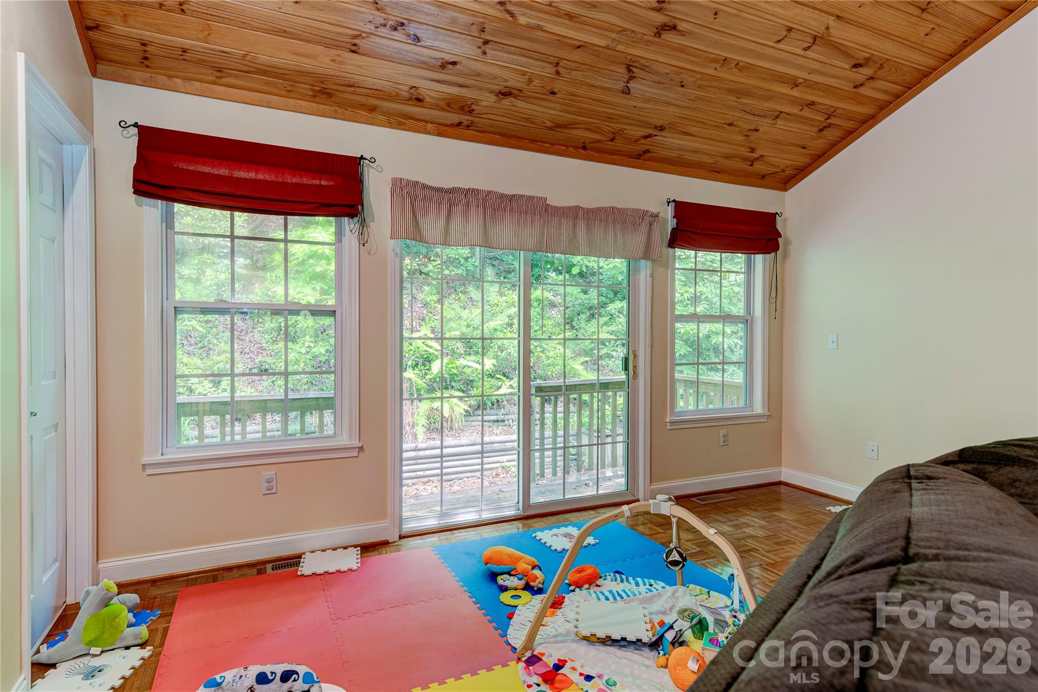 6 Majestic Trace — Hendersonville