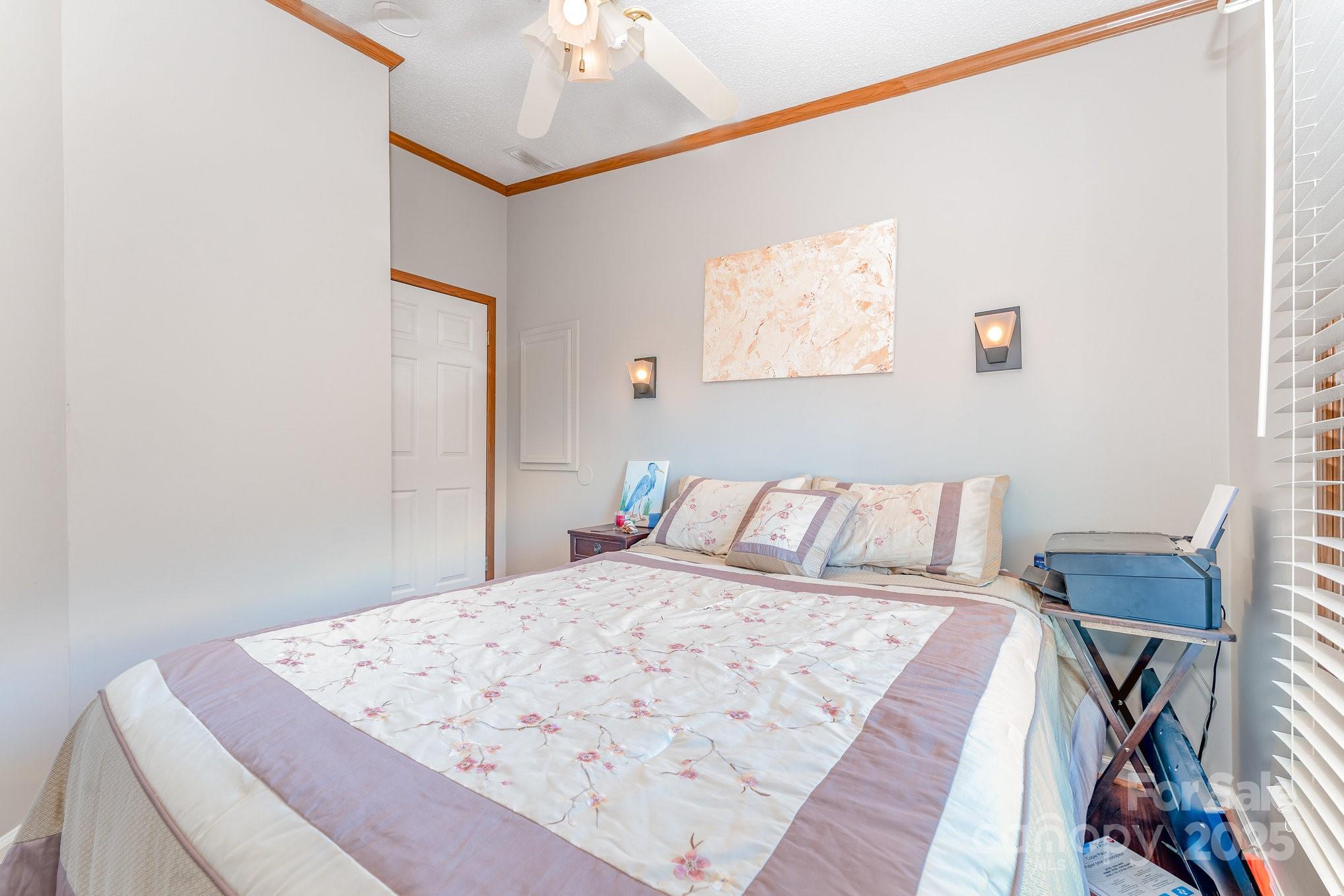 231 Badin View Road — New London